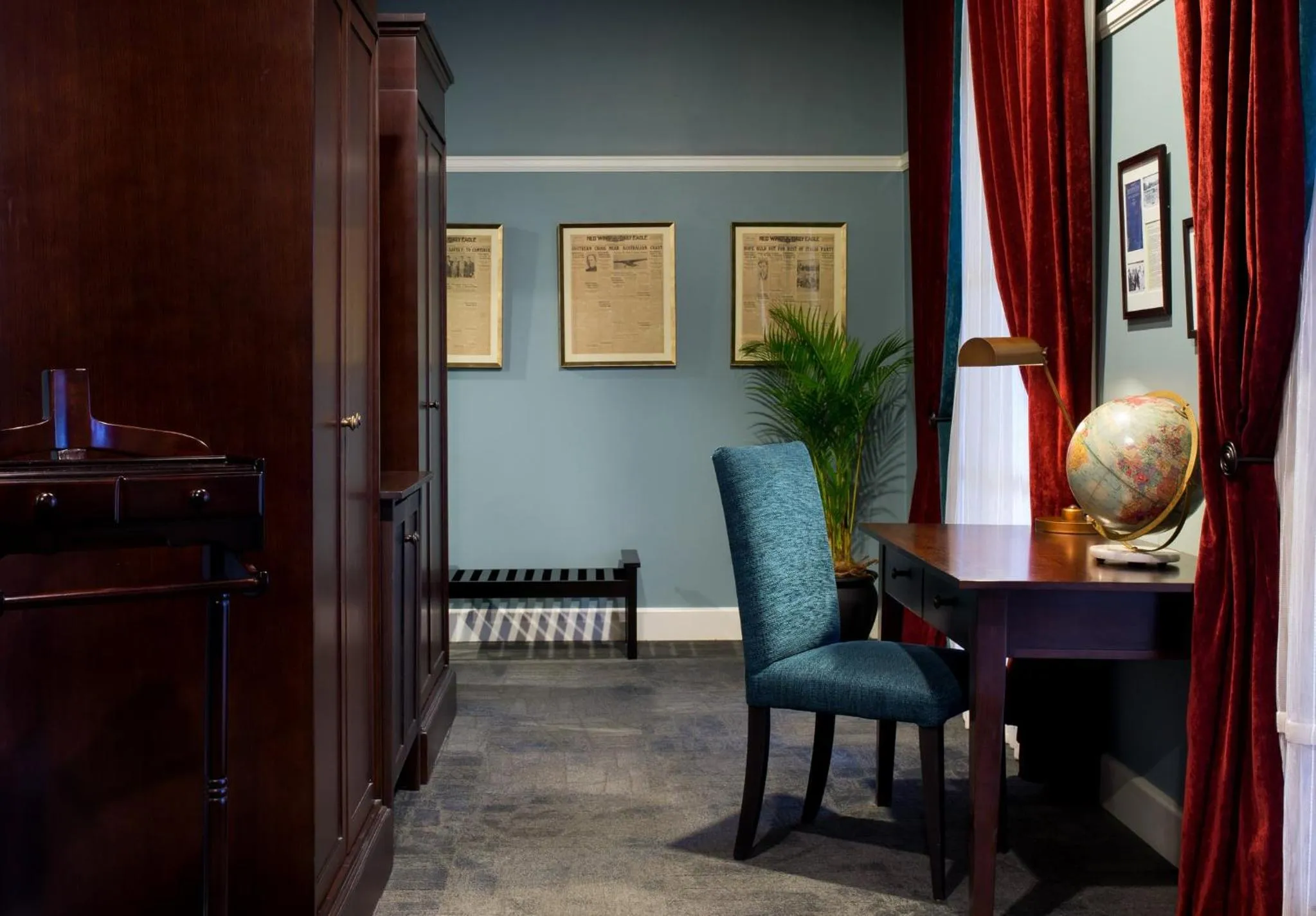 Photo of the whole room in Grand Pacific Hotel