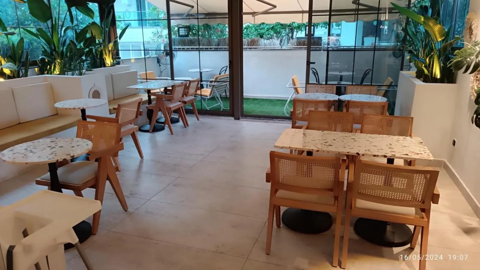 Banquet/Function facilities in Coastline