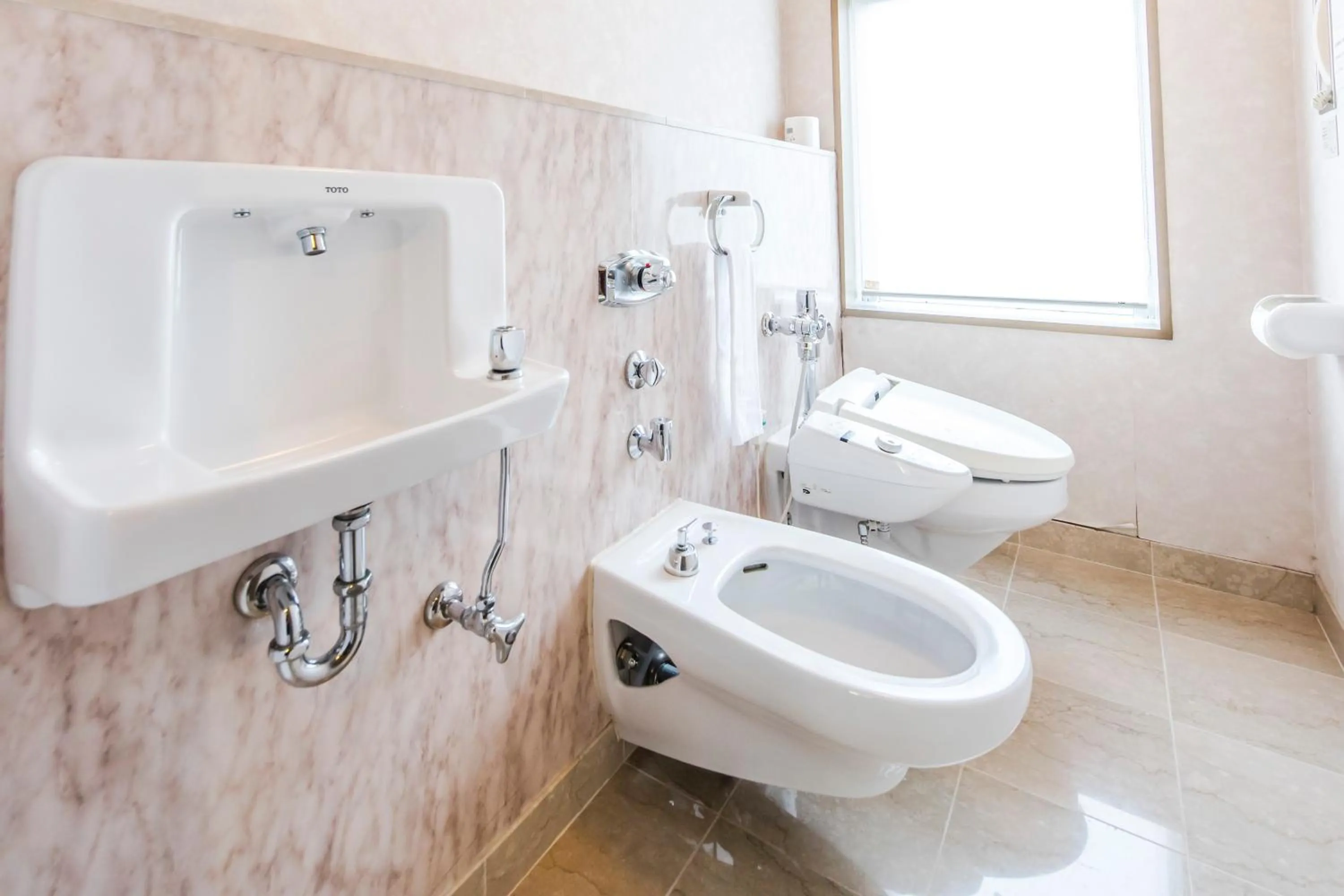 Nichinankaigan Nango Prince Hotel