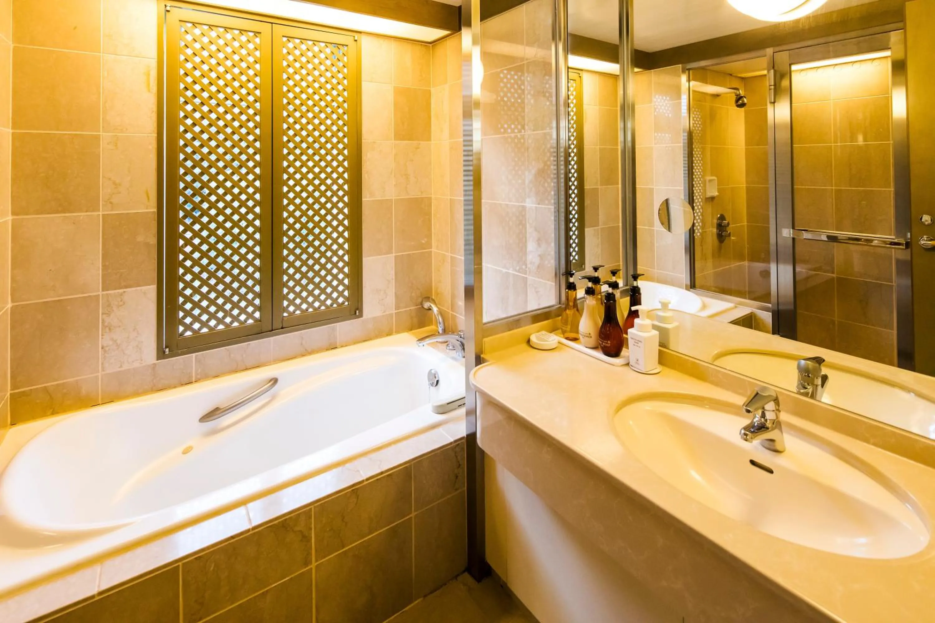 Nichinankaigan Nango Prince Hotel