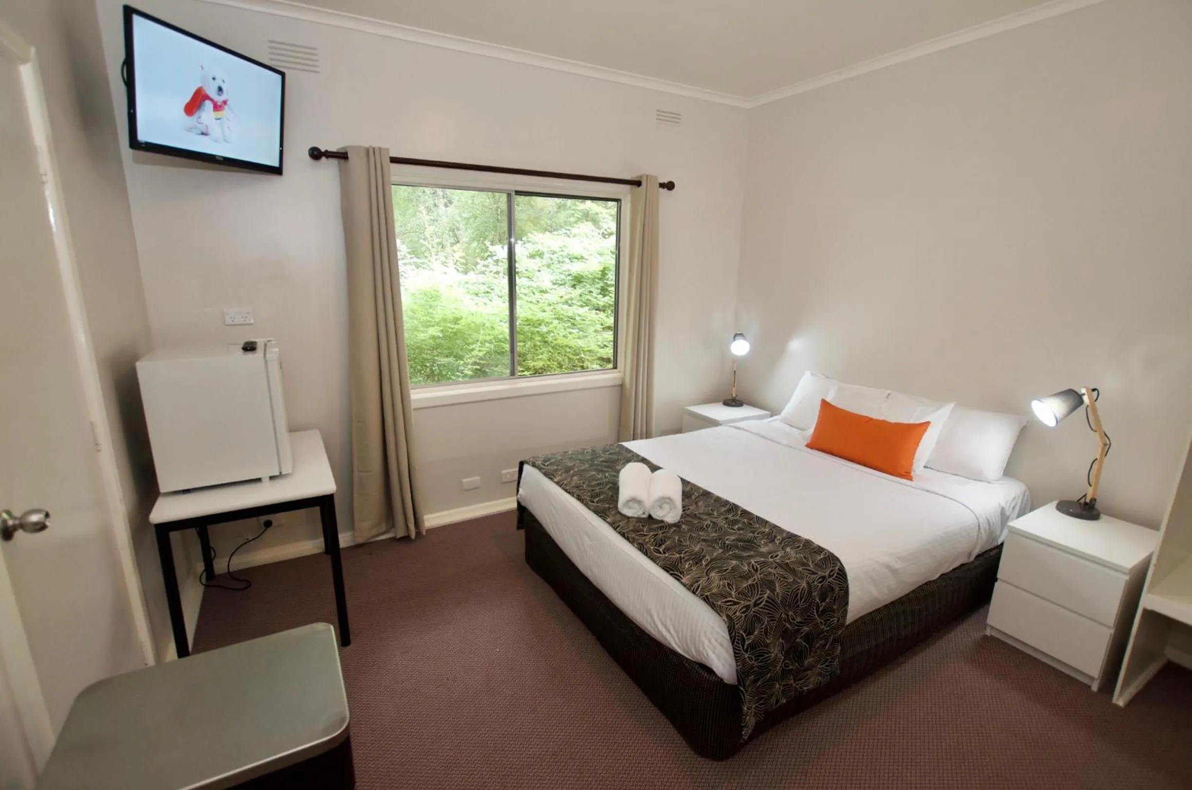 Bed in Mountain View Holiday Retreat