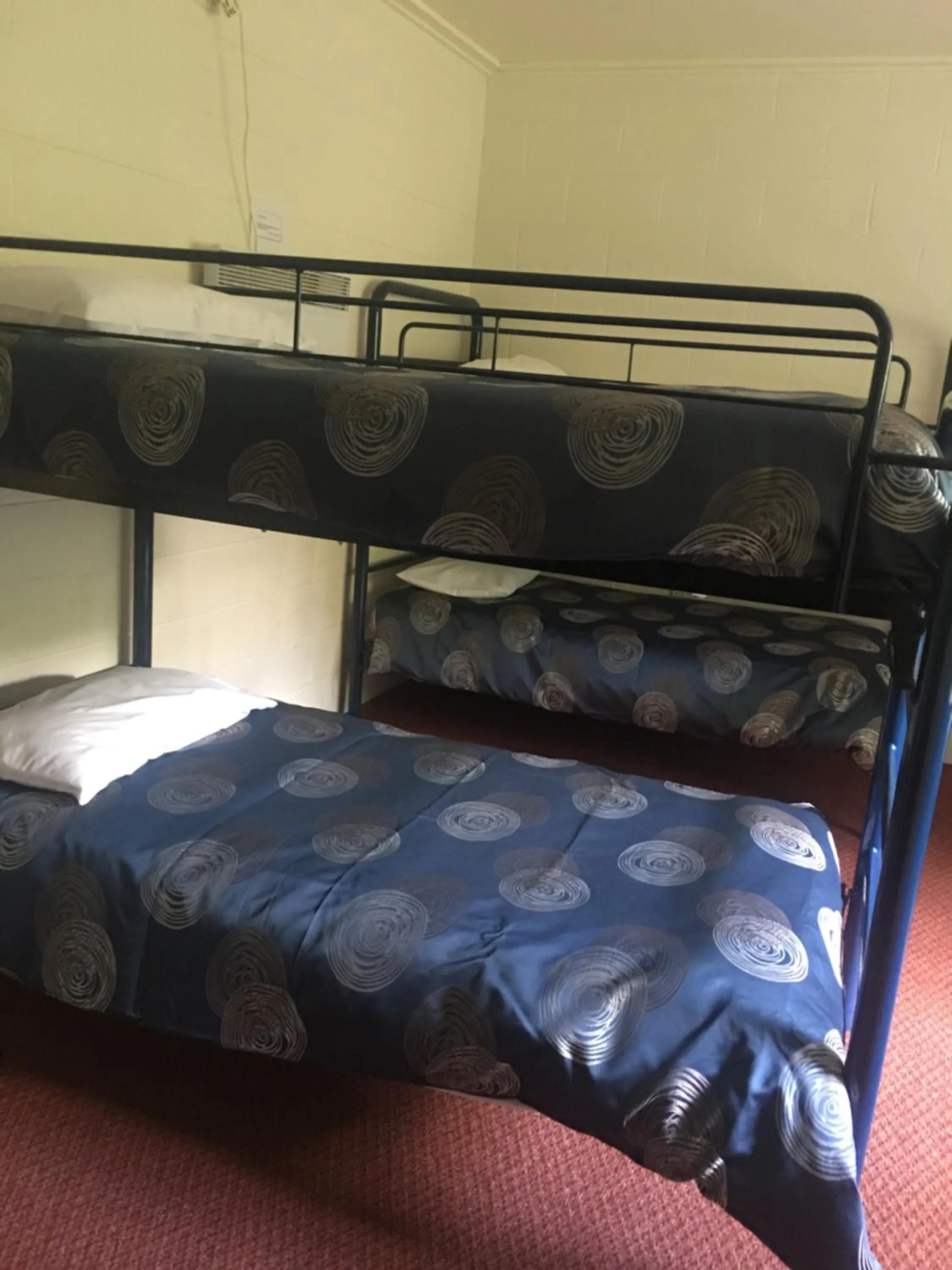 Bed in Mountain View Holiday Retreat