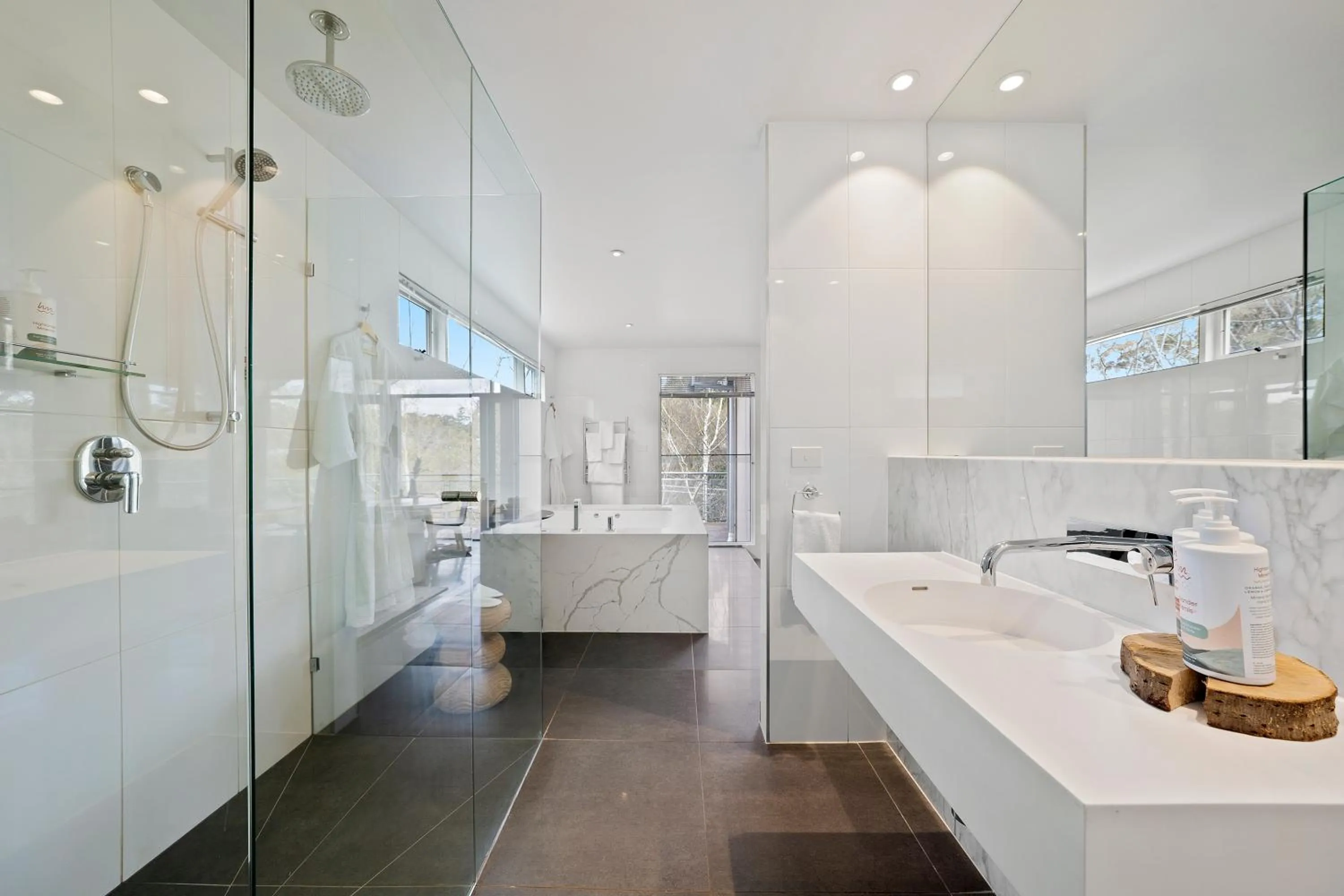 Bathroom in Hepburn Spa Retreat