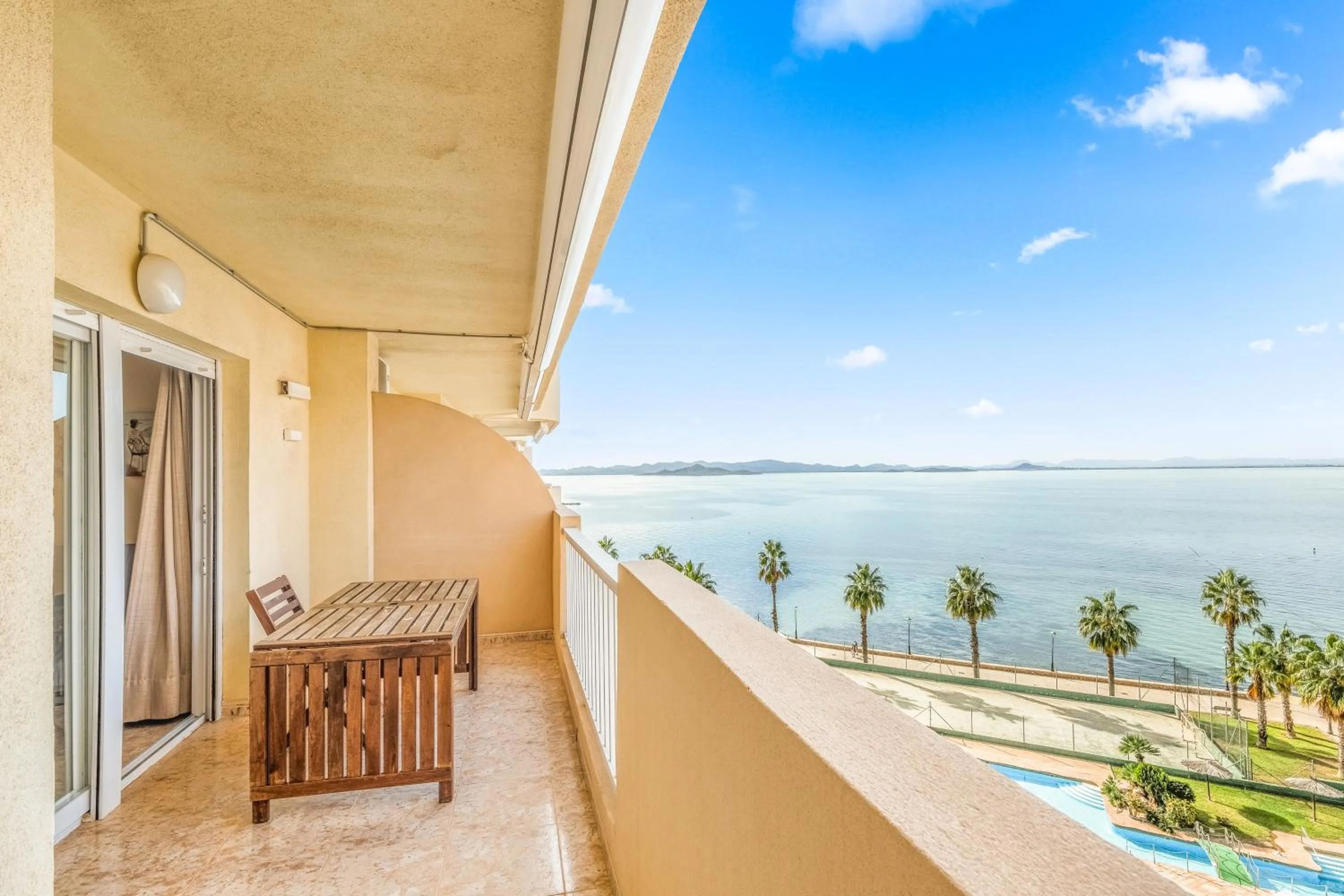 Property building in Puerto Playa