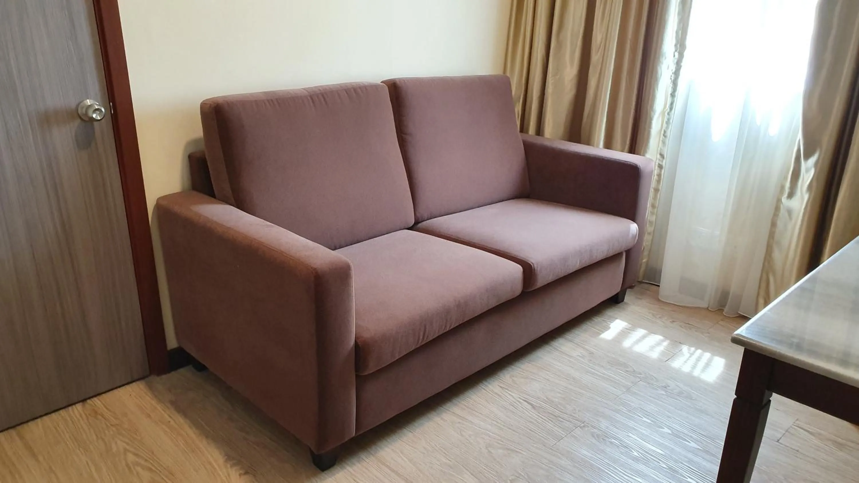 The Capital Residence Suites