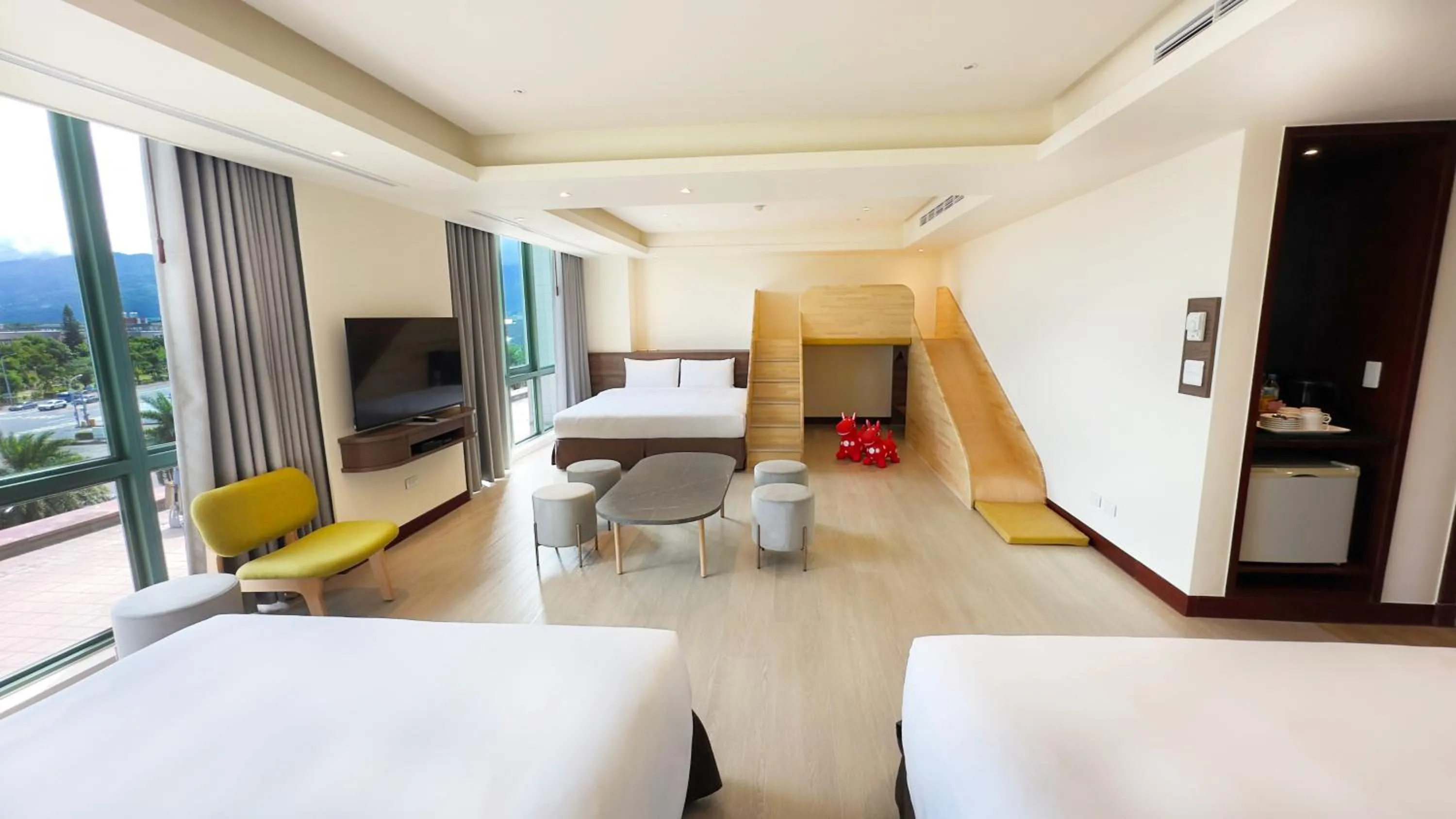 Photo of the whole room, Bed in Formosan Naruwan Hotel