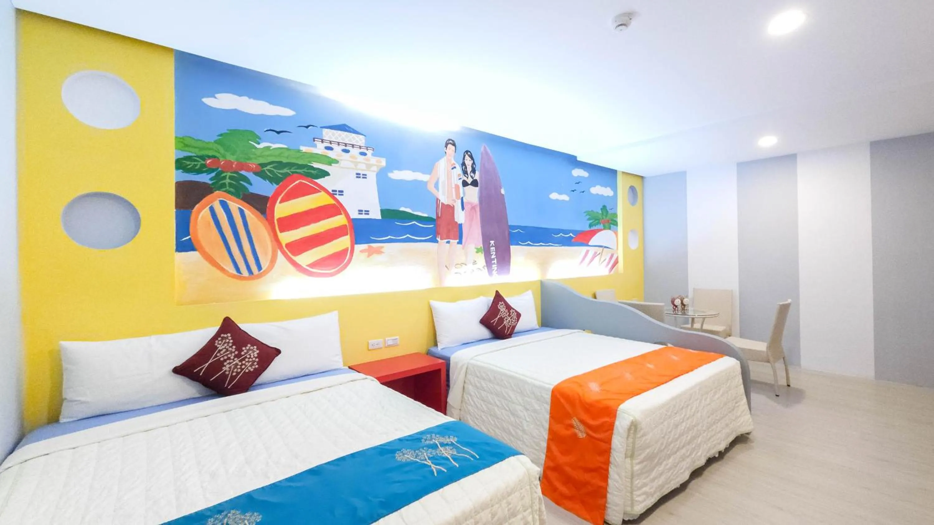 People, Bed in Ocean Star B&B