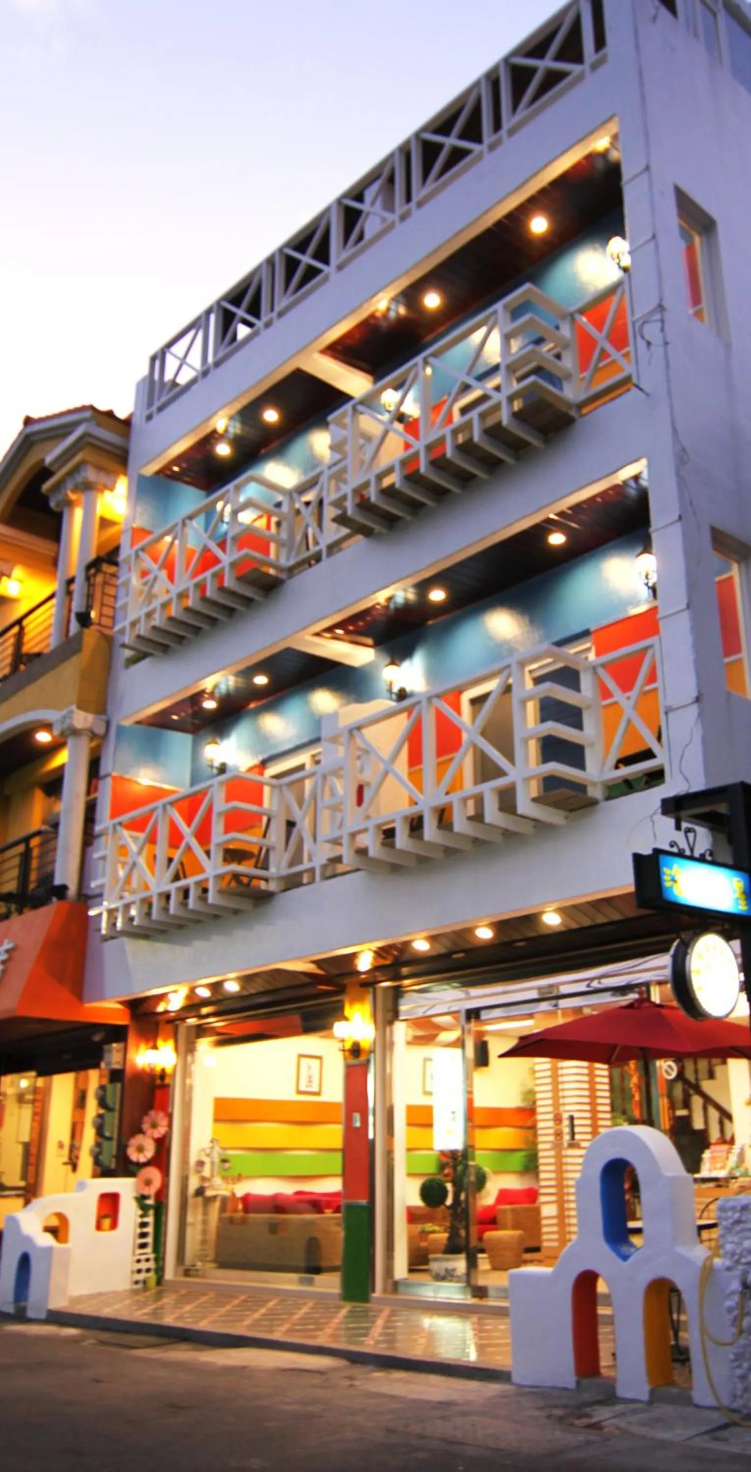 Facade/entrance in Ocean Star B&B