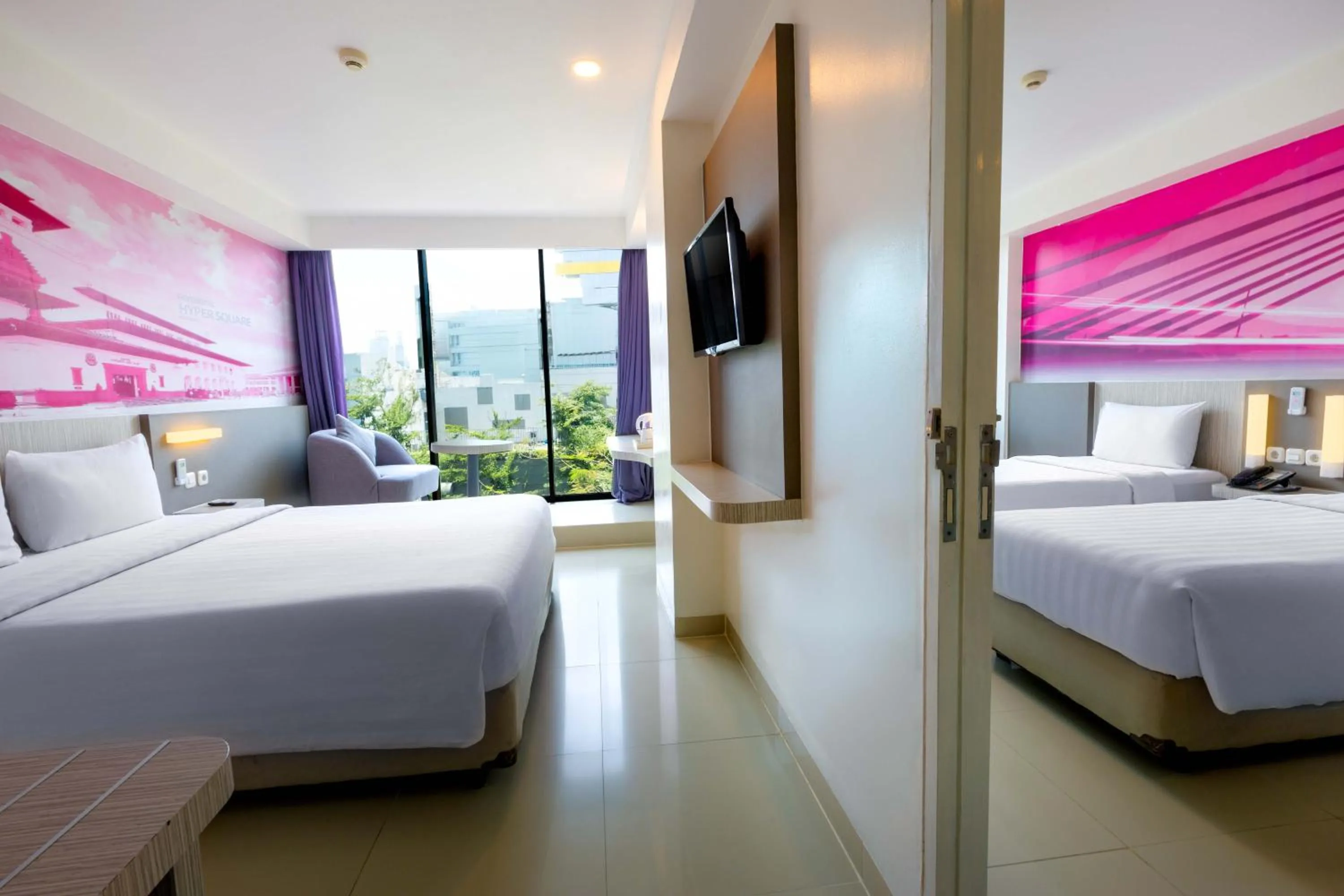 Bedroom, Bed in favehotel Hyper Square