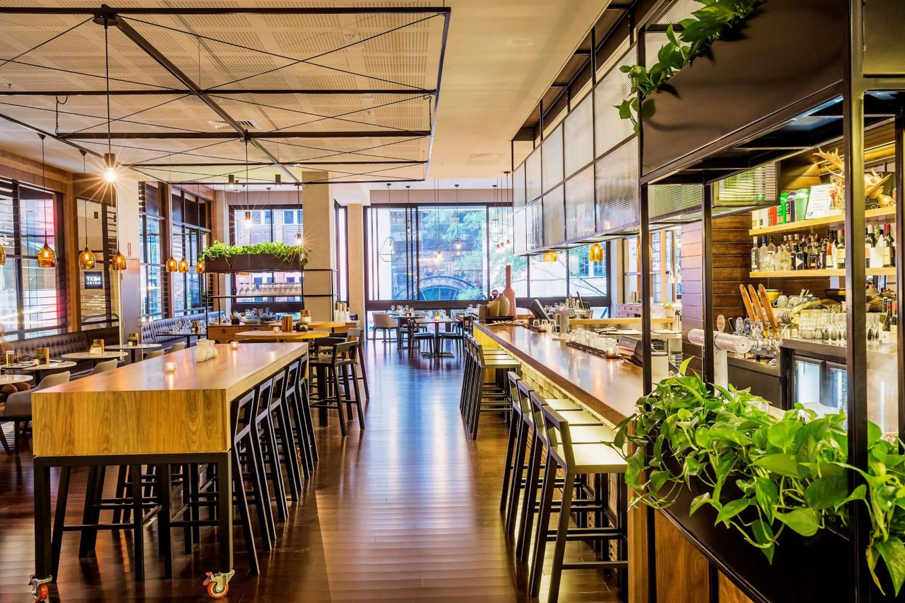 Restaurant/places to eat in Hyatt Regency Brisbane