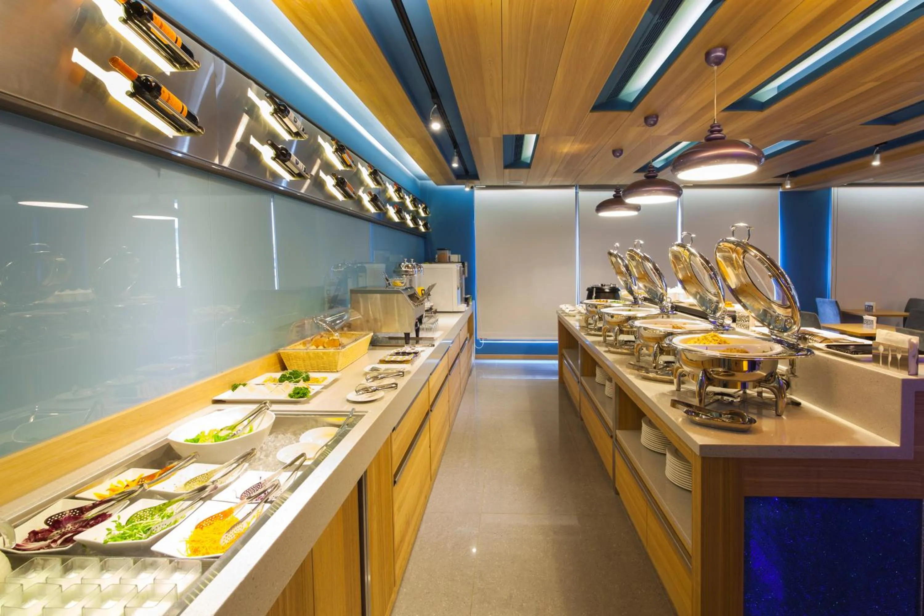 Restaurant/places to eat in Hotel MU