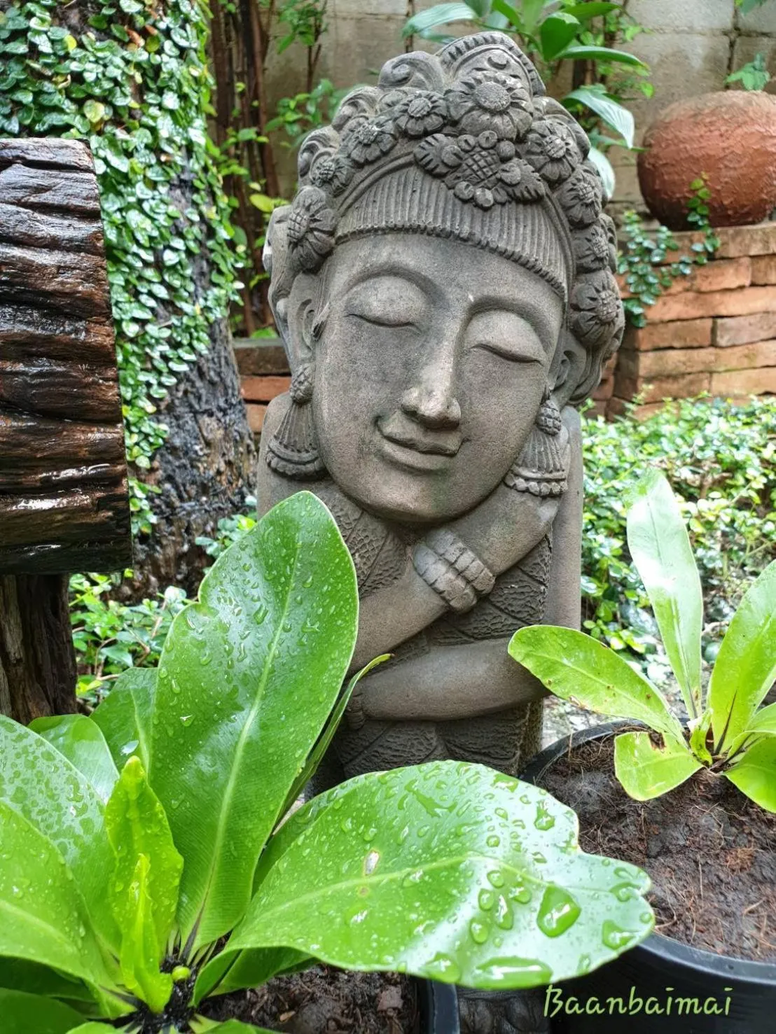 Garden view in Baan Baimai Boutique Room