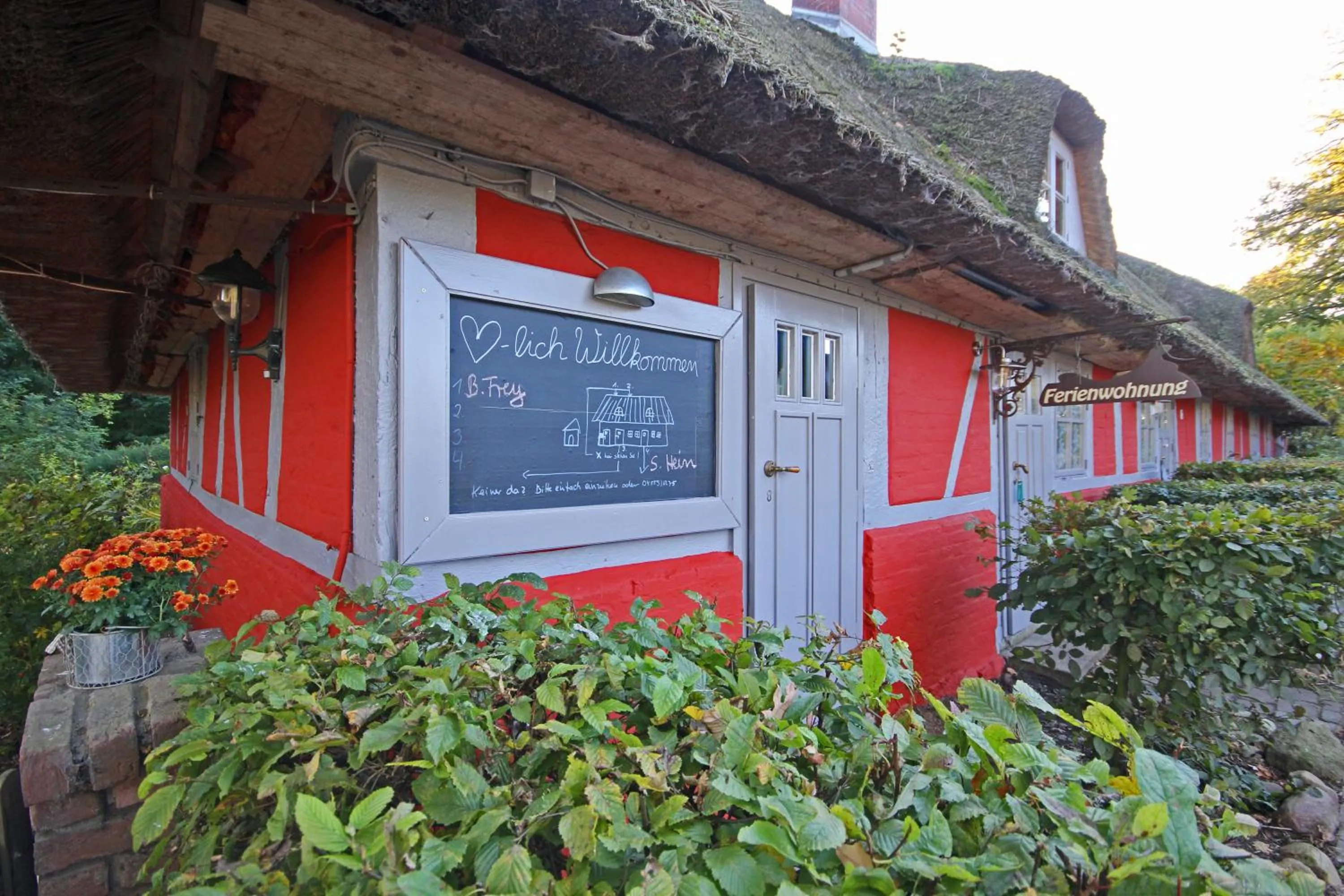 Property building in Wohnungen unter Reet