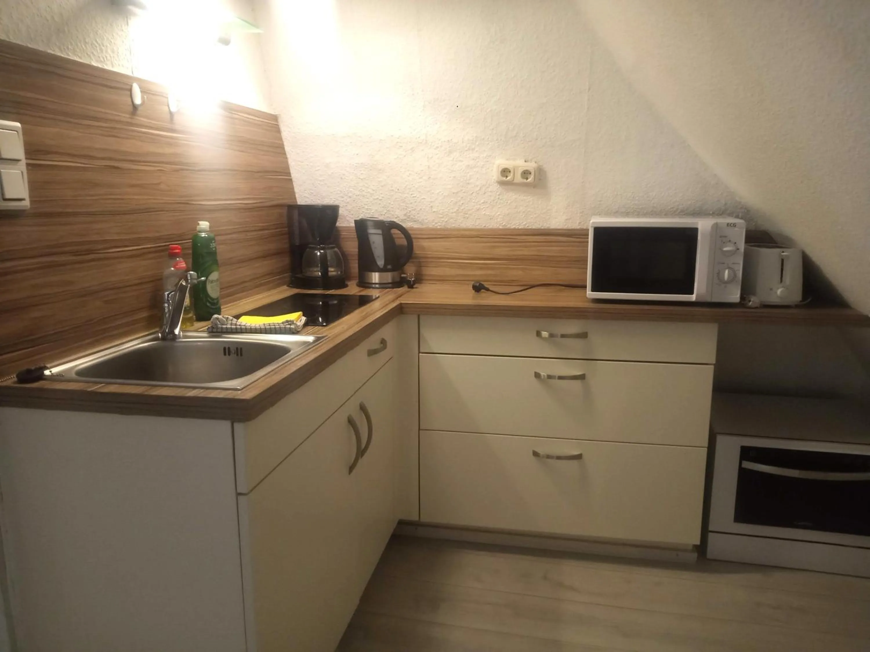 Kitchen or kitchenette in Wohnungen unter Reet