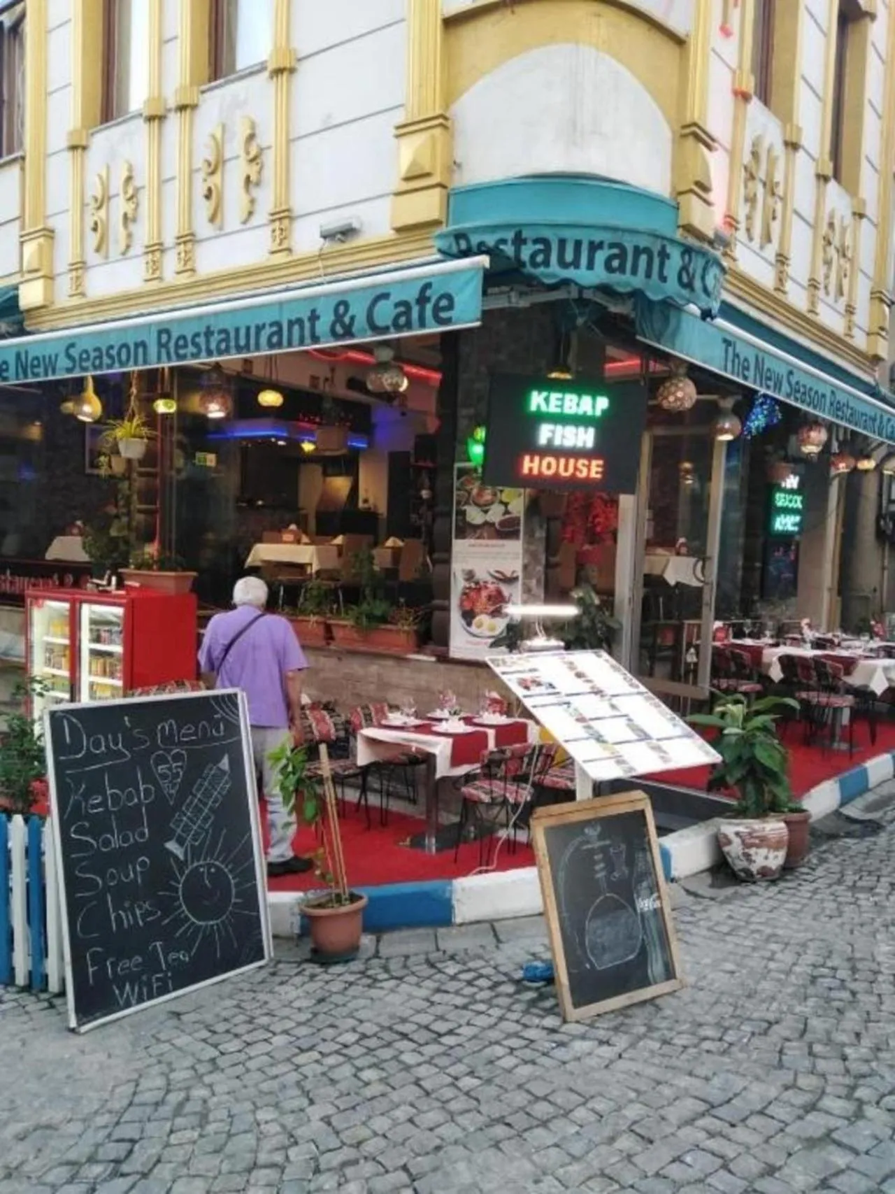 Restaurant/places to eat in The New Season Apart