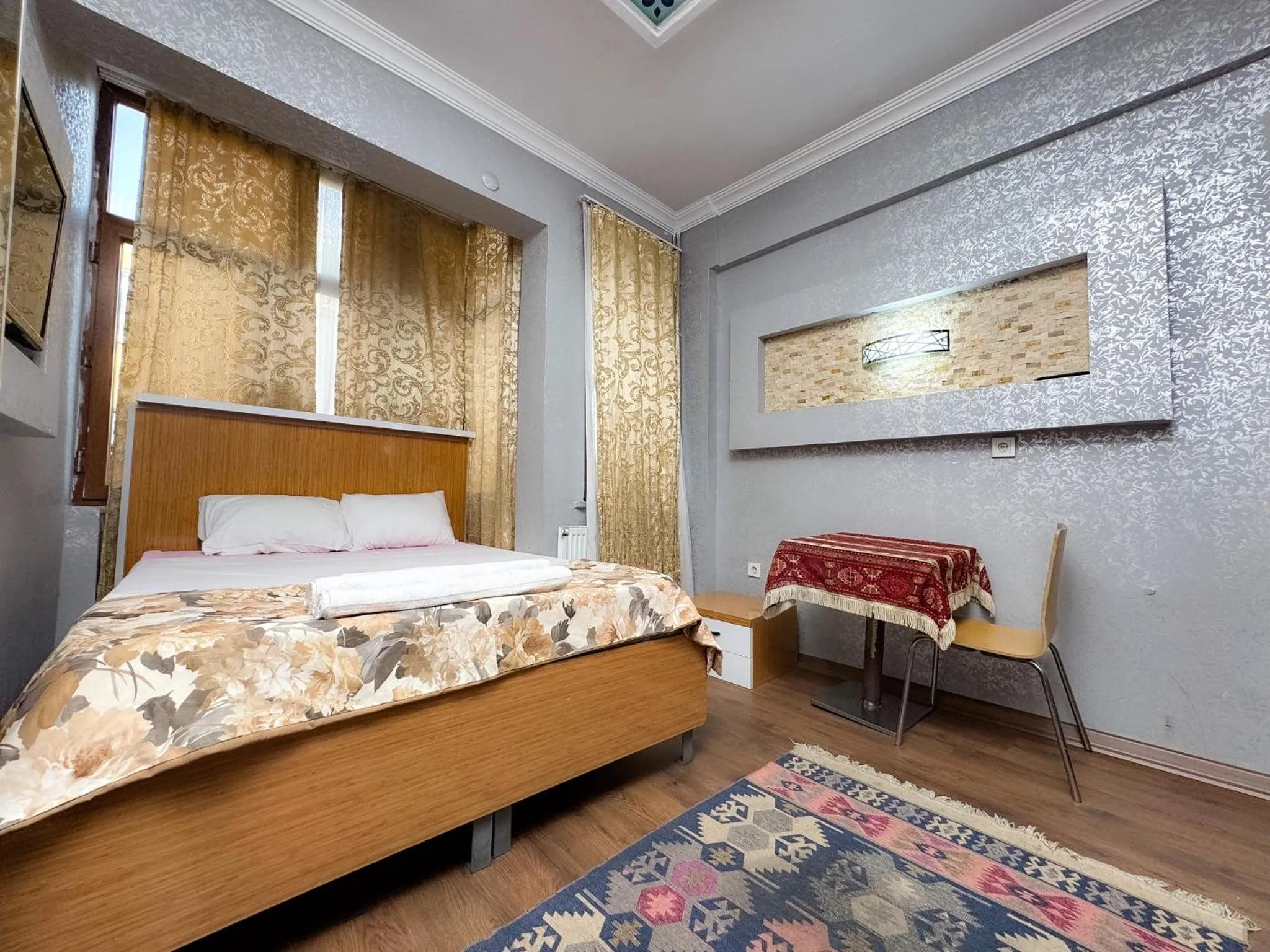 Bedroom, Bed in The New Season Apart