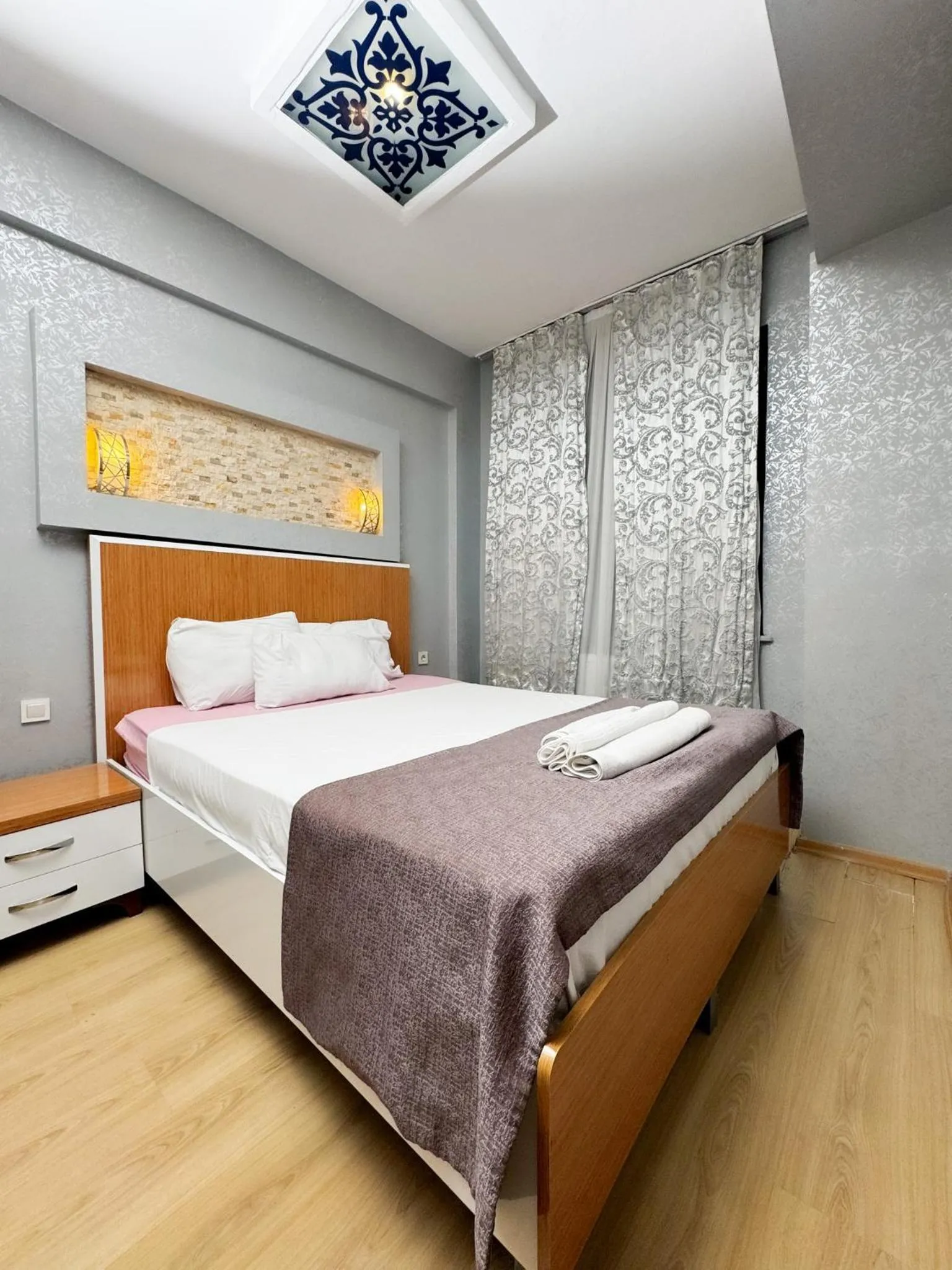 Photo of the whole room, Bed in The New Season Apart