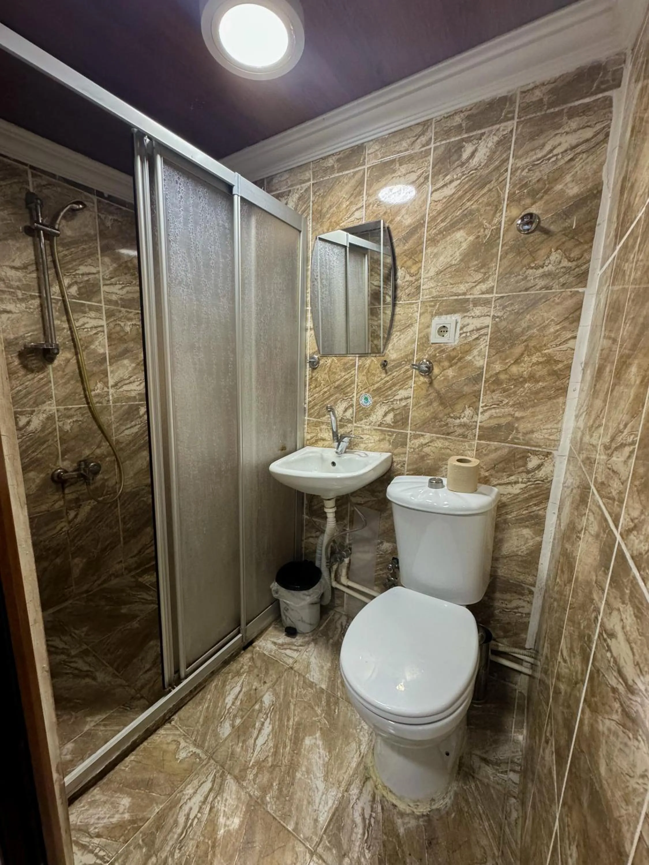 Bathroom in The New Season Apart