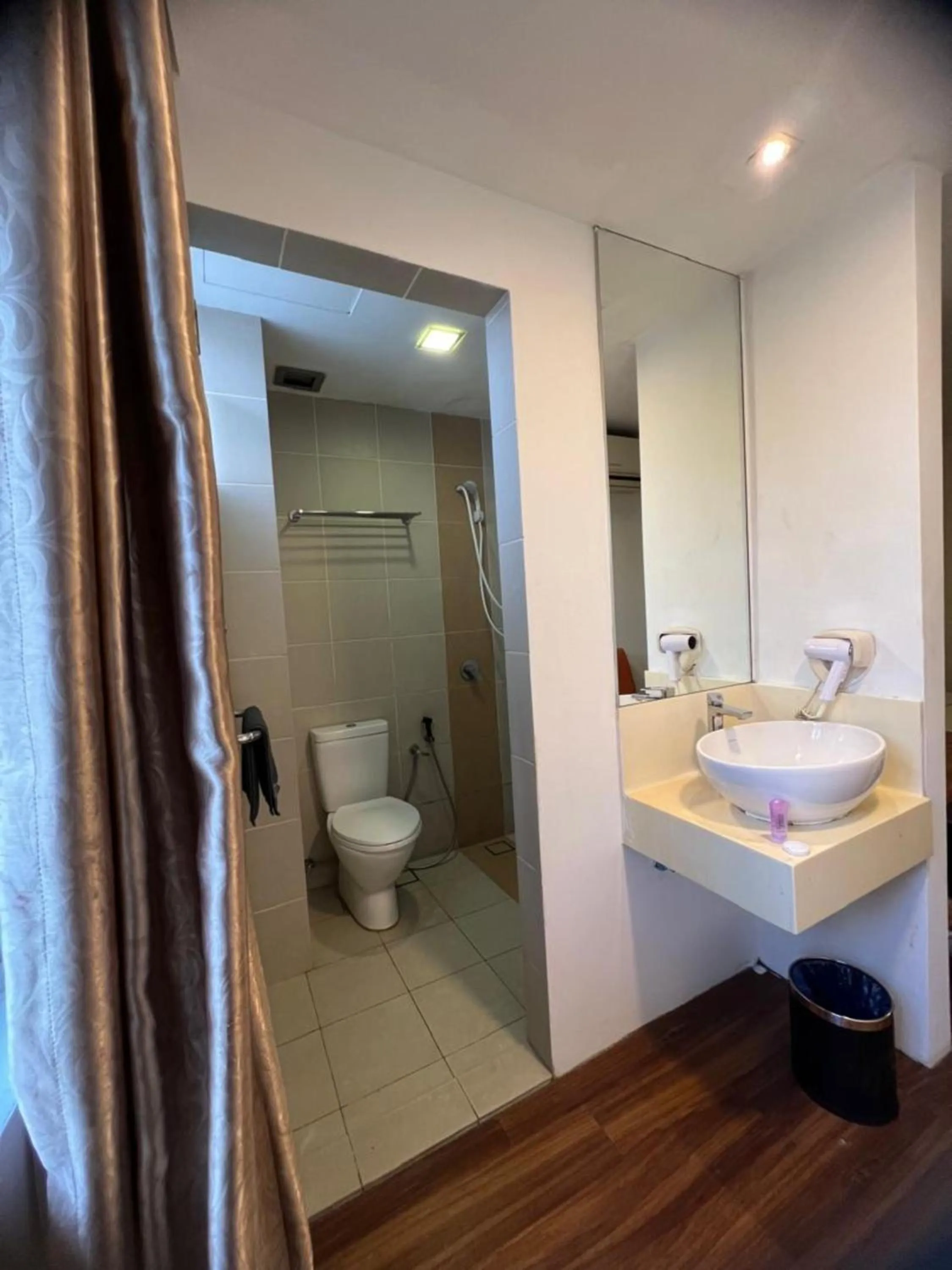 Bathroom in Sakura Elite Kuala Lumpur