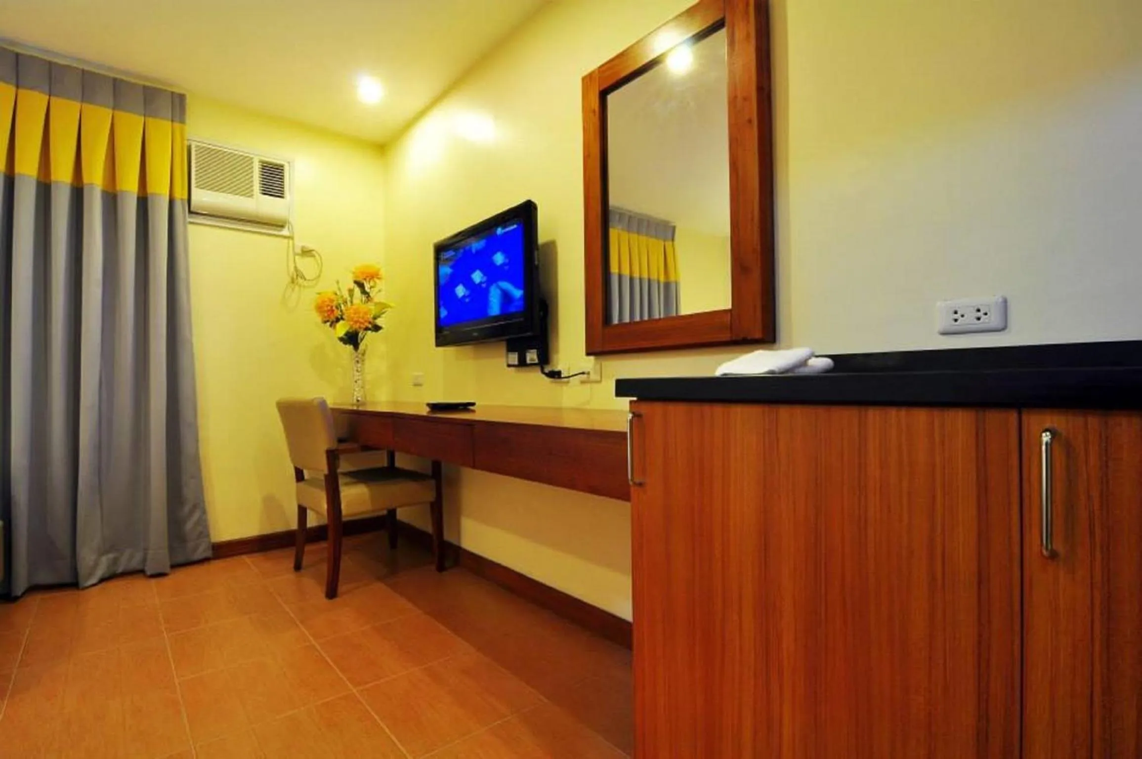 TV and multimedia in The Well Hotel