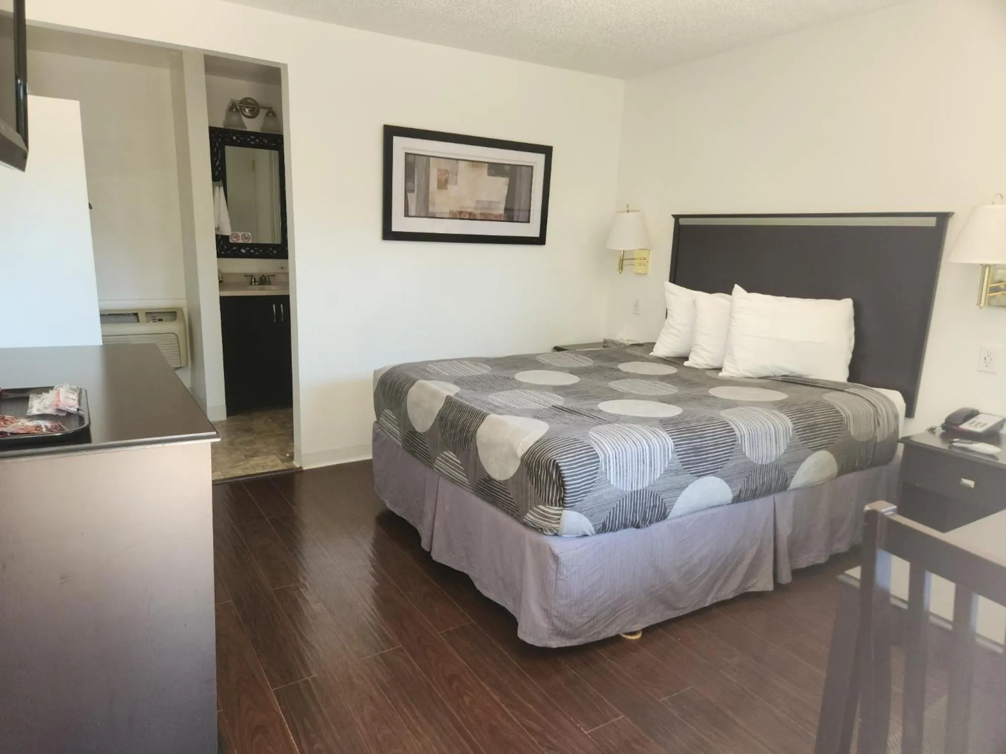 Bedroom, Bed in The View Motel