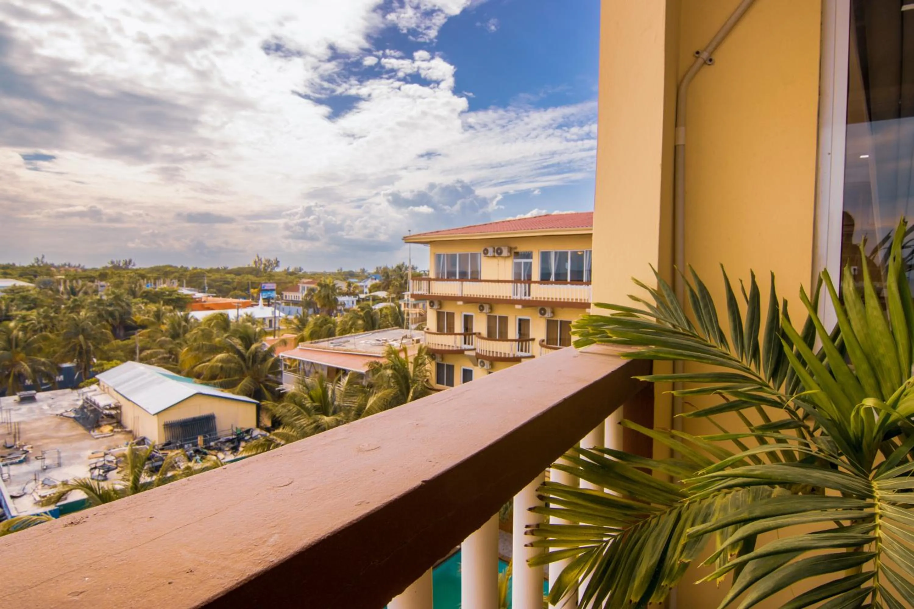 Balcony/Terrace in Tropical Palace Hotel