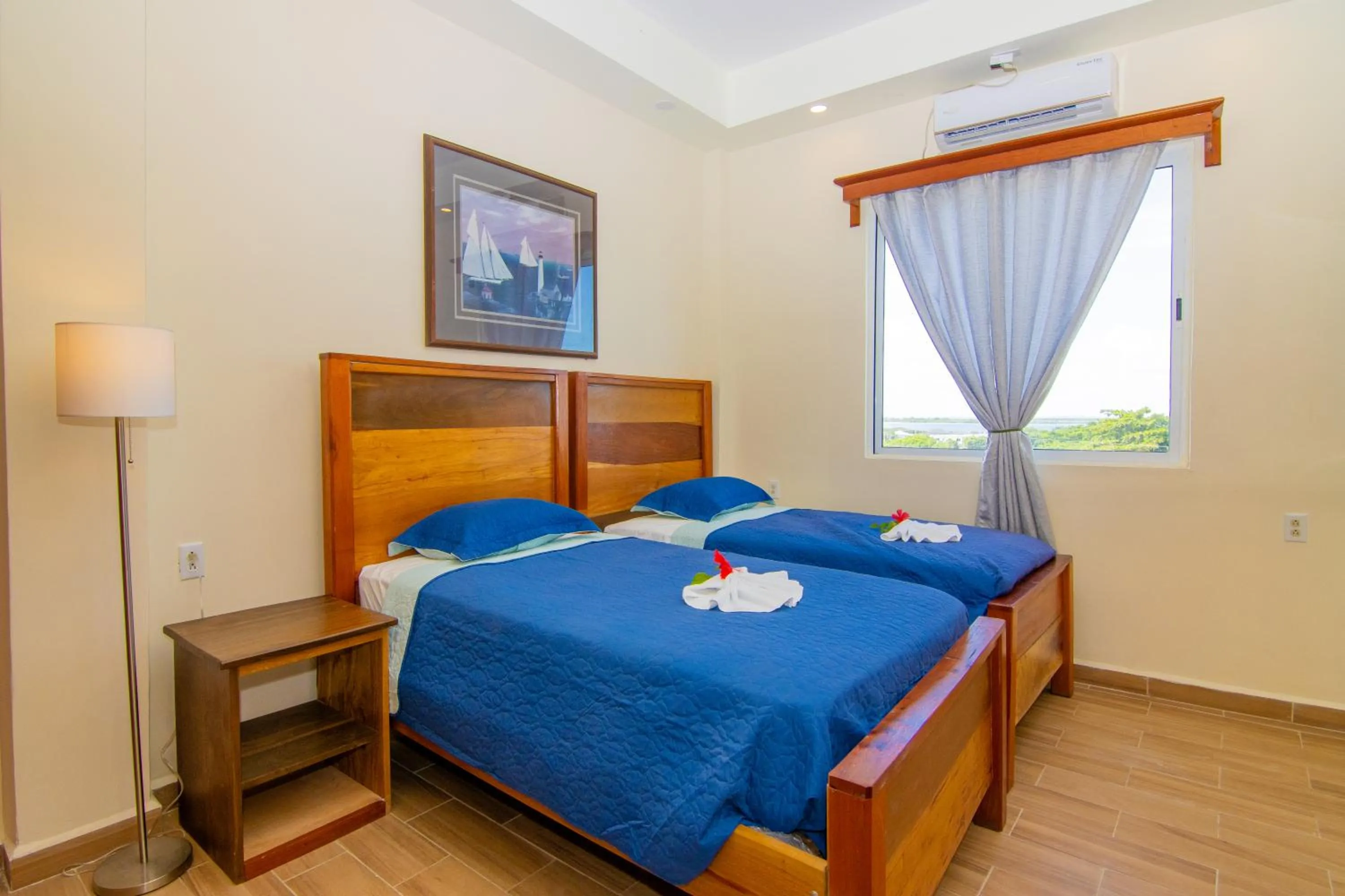 Bedroom, Bed in Tropical Palace Hotel