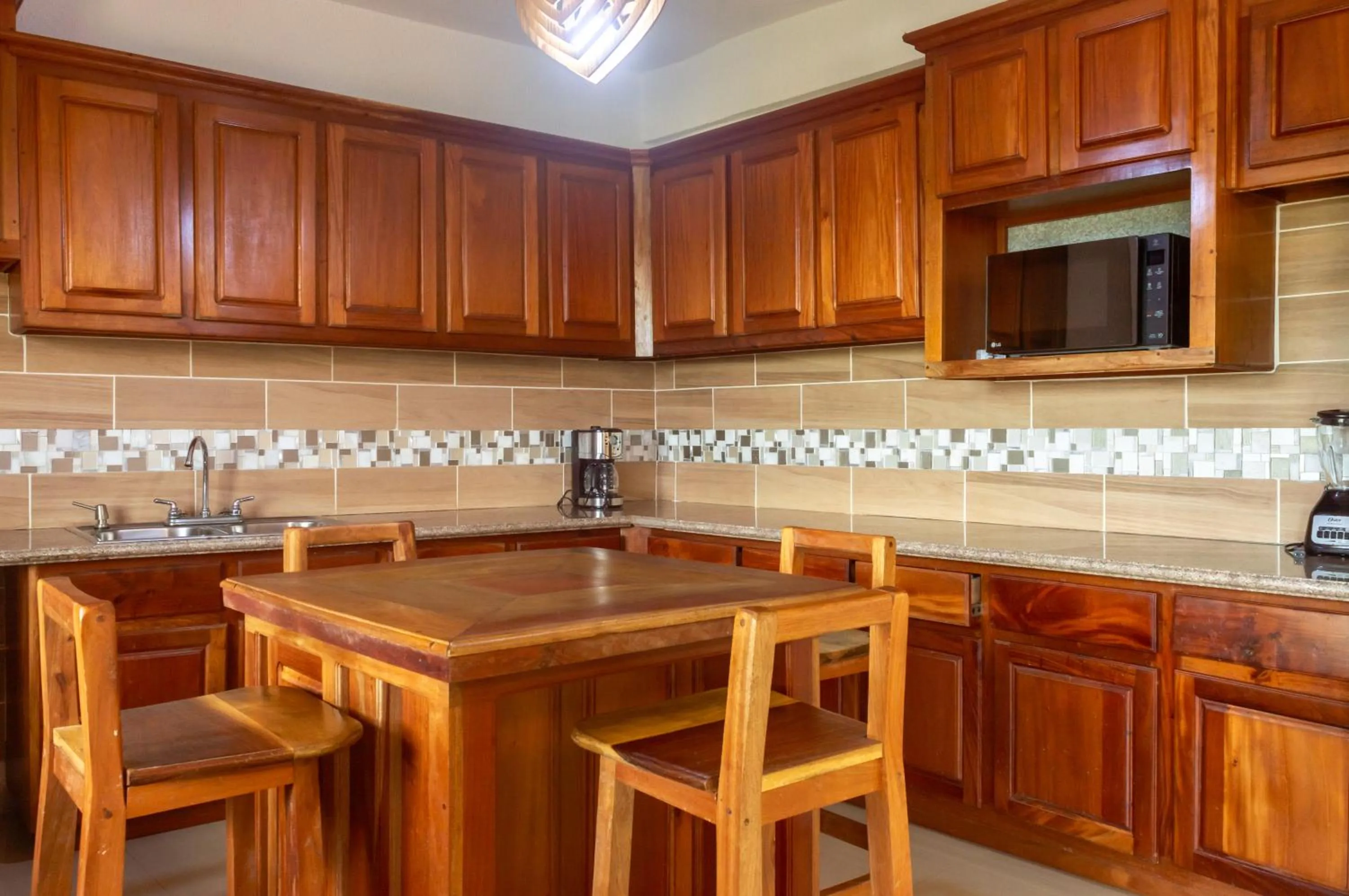 Dining area in Tropical Palace Hotel