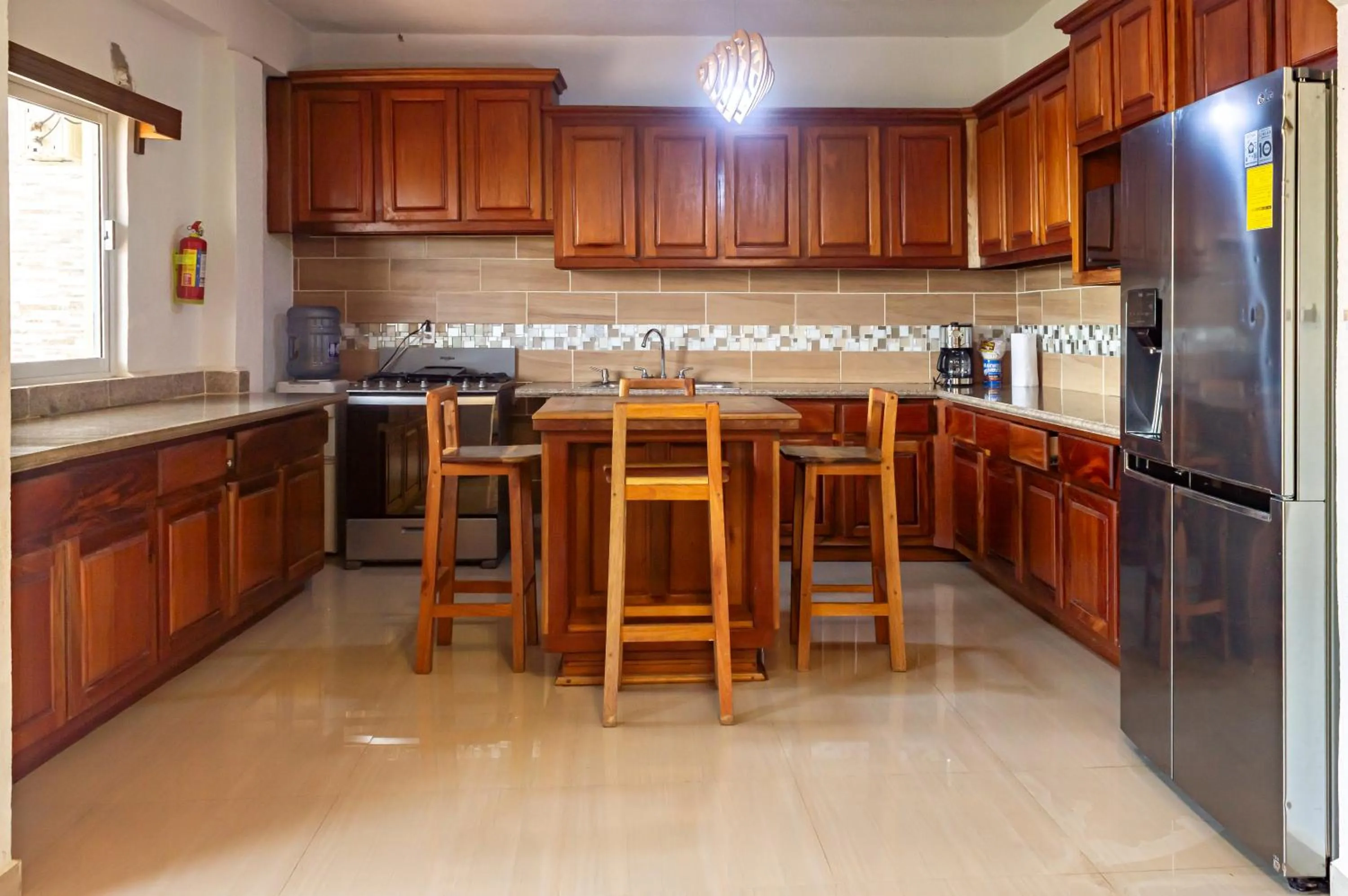 Kitchen or kitchenette in Tropical Palace Hotel
