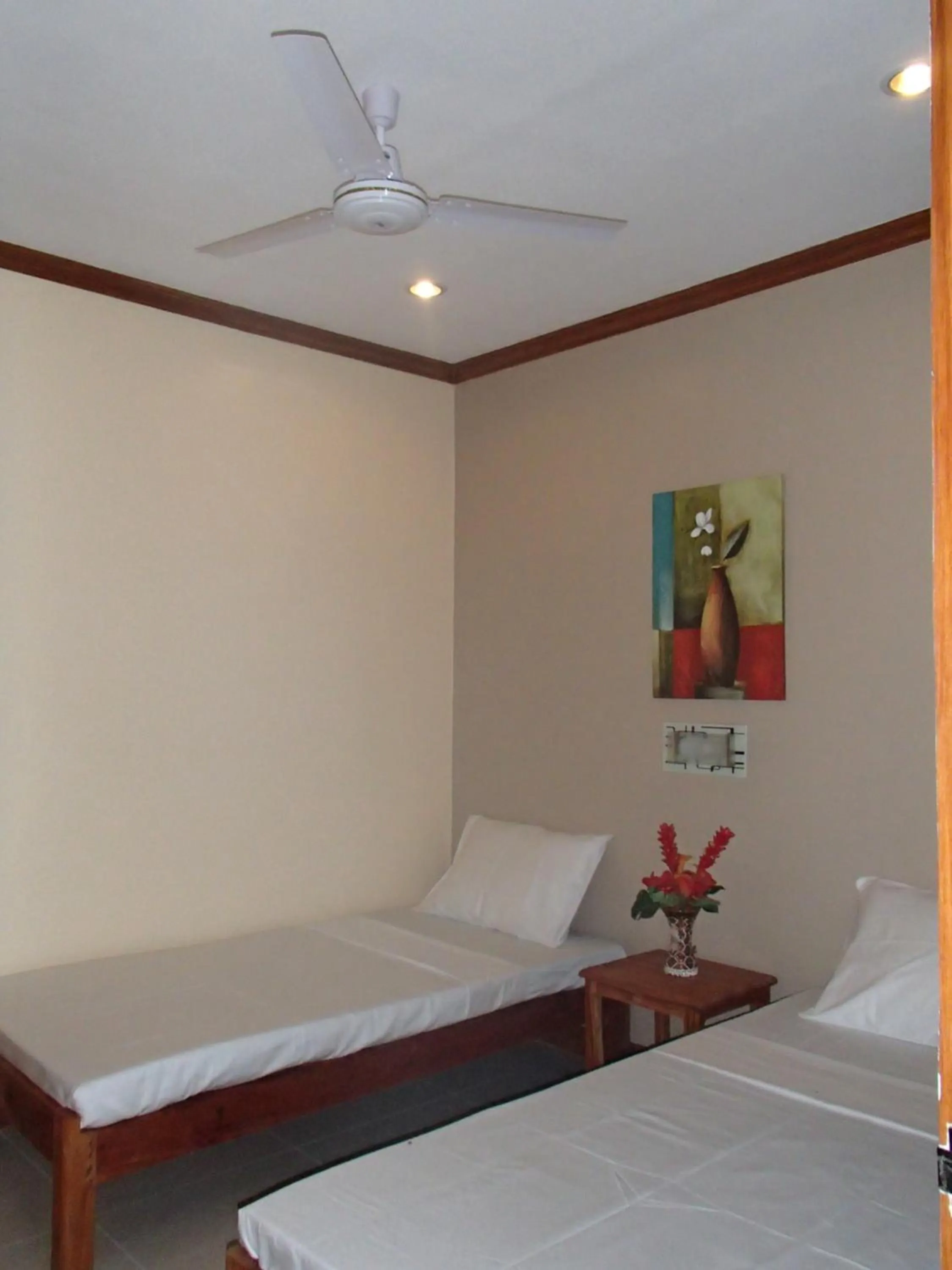 Bed in Malapascua Starlight Resort