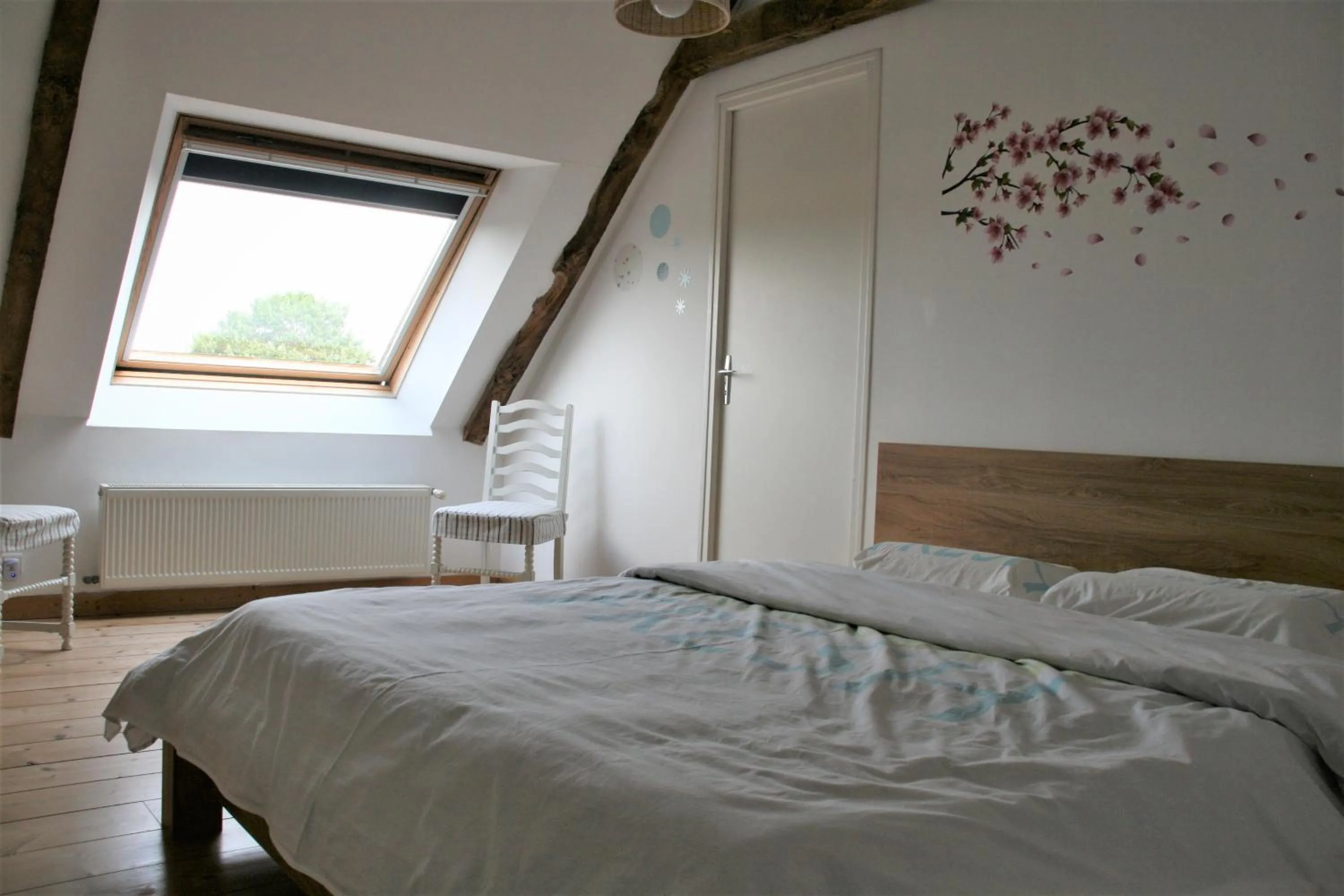 Bed in Gîte de Vacances - Côtes d Armor - Pluduno, Plancoët