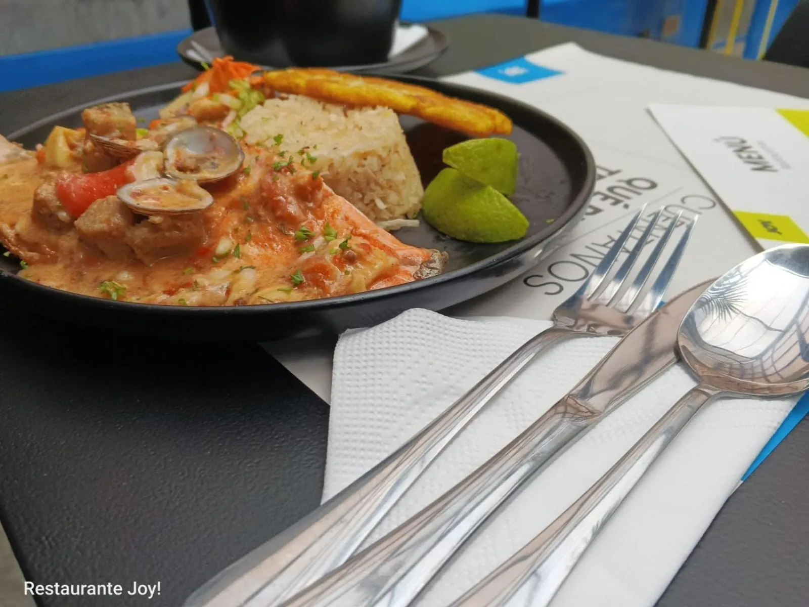 Lunch in Hostel Joy Calle 85