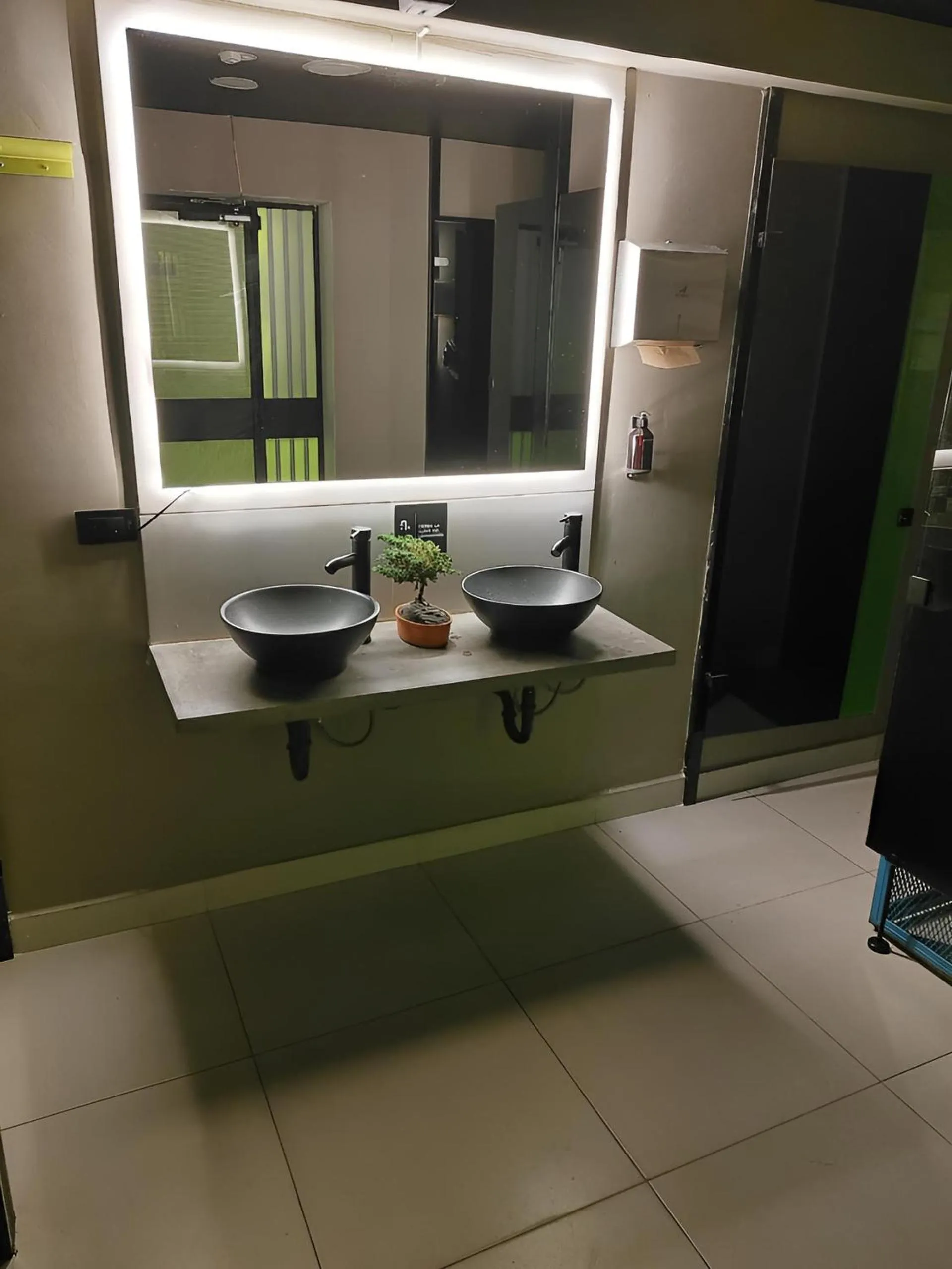 Bathroom in Hostel Joy Calle 85