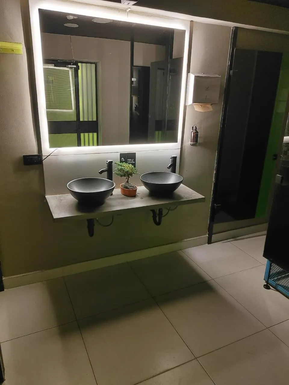 Bathroom in Hostel Joy Calle 85