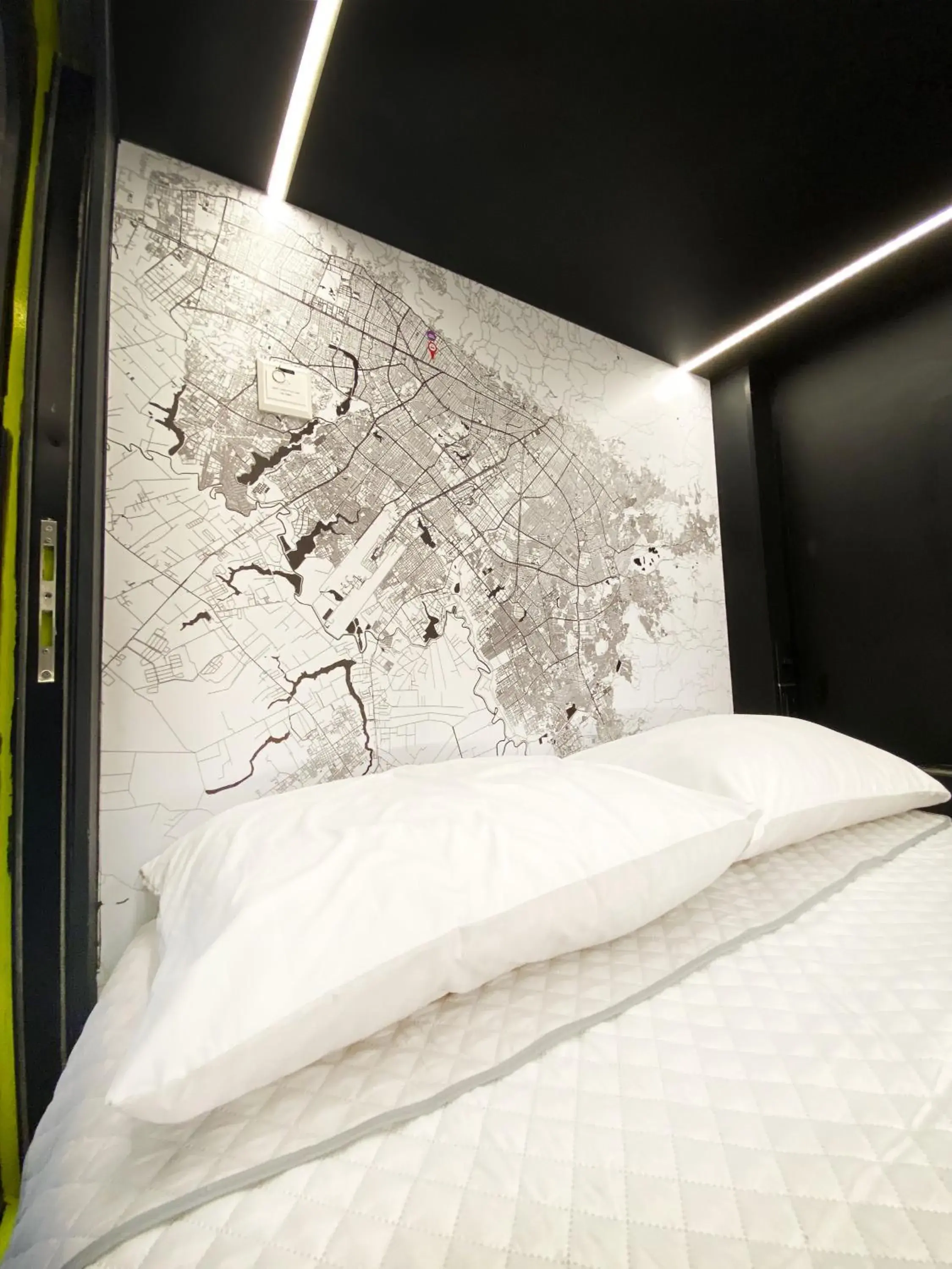 Double Room with Shared Bathroom - single occupancy in Hostel Joy Calle 85 Double Room with Shared Bathroom - single occupancy in Hostel Joy Calle 85