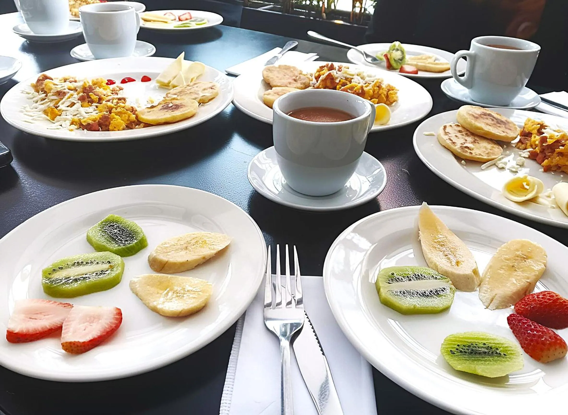 American breakfast in Hostel Joy Calle 85