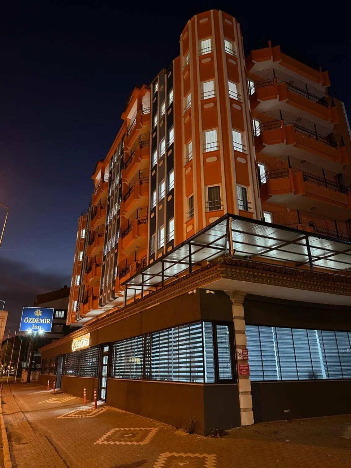 Property building in Özdemir Inn Otel