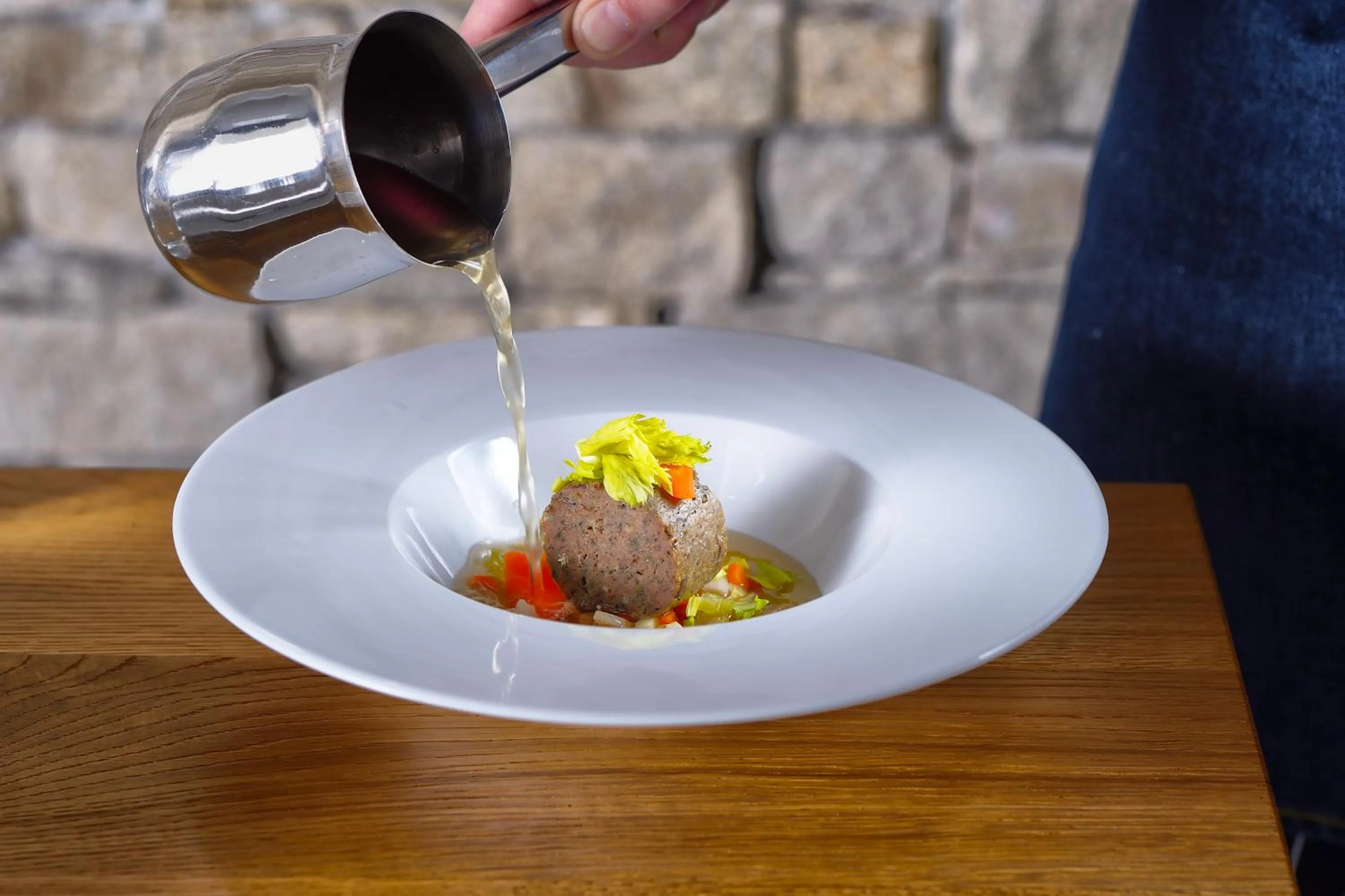 Food in HOTEL PECR WELL