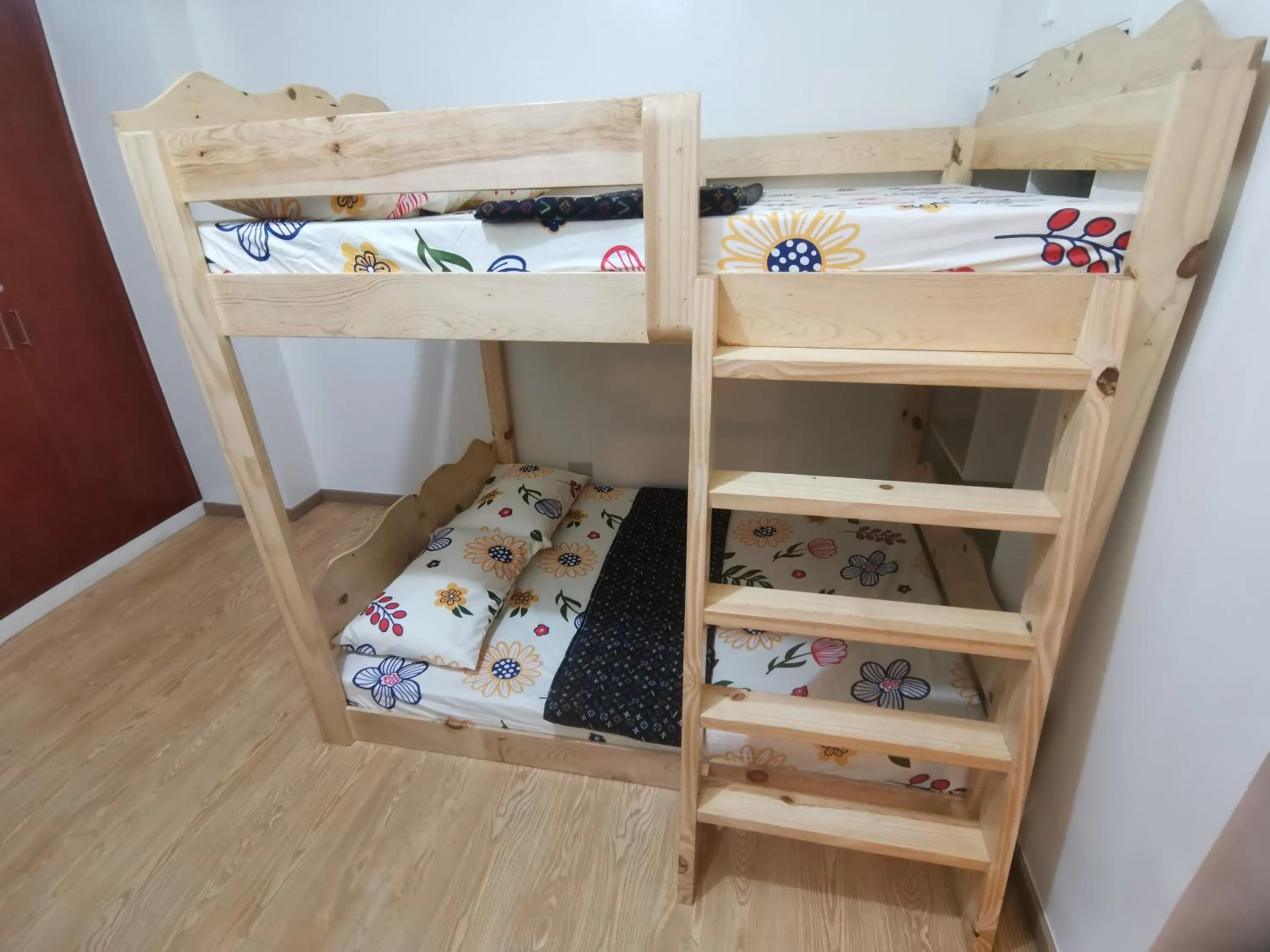 Bedroom, Bed in Cedar Peak Condotel Baguio