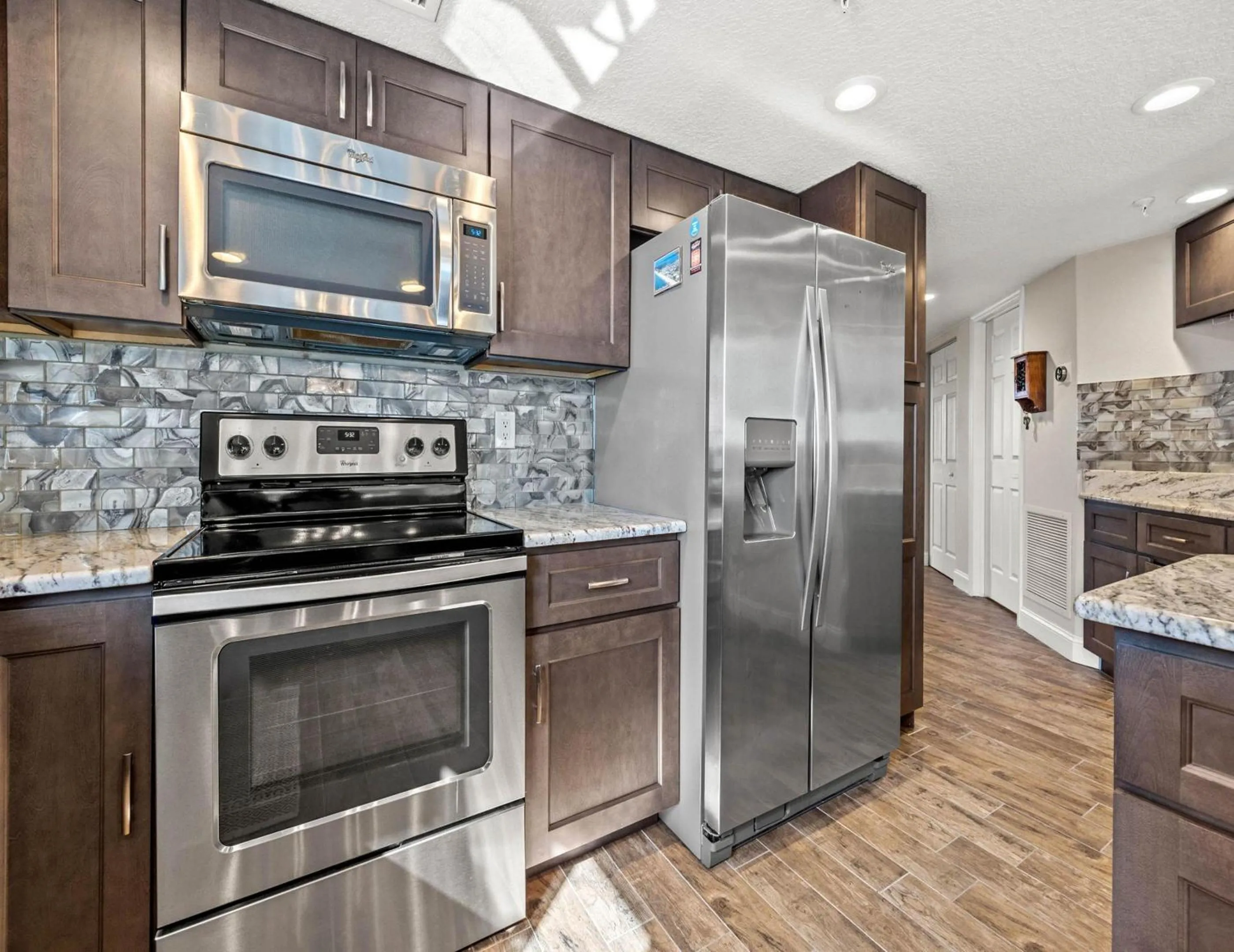 Property building in Arie Dam 404