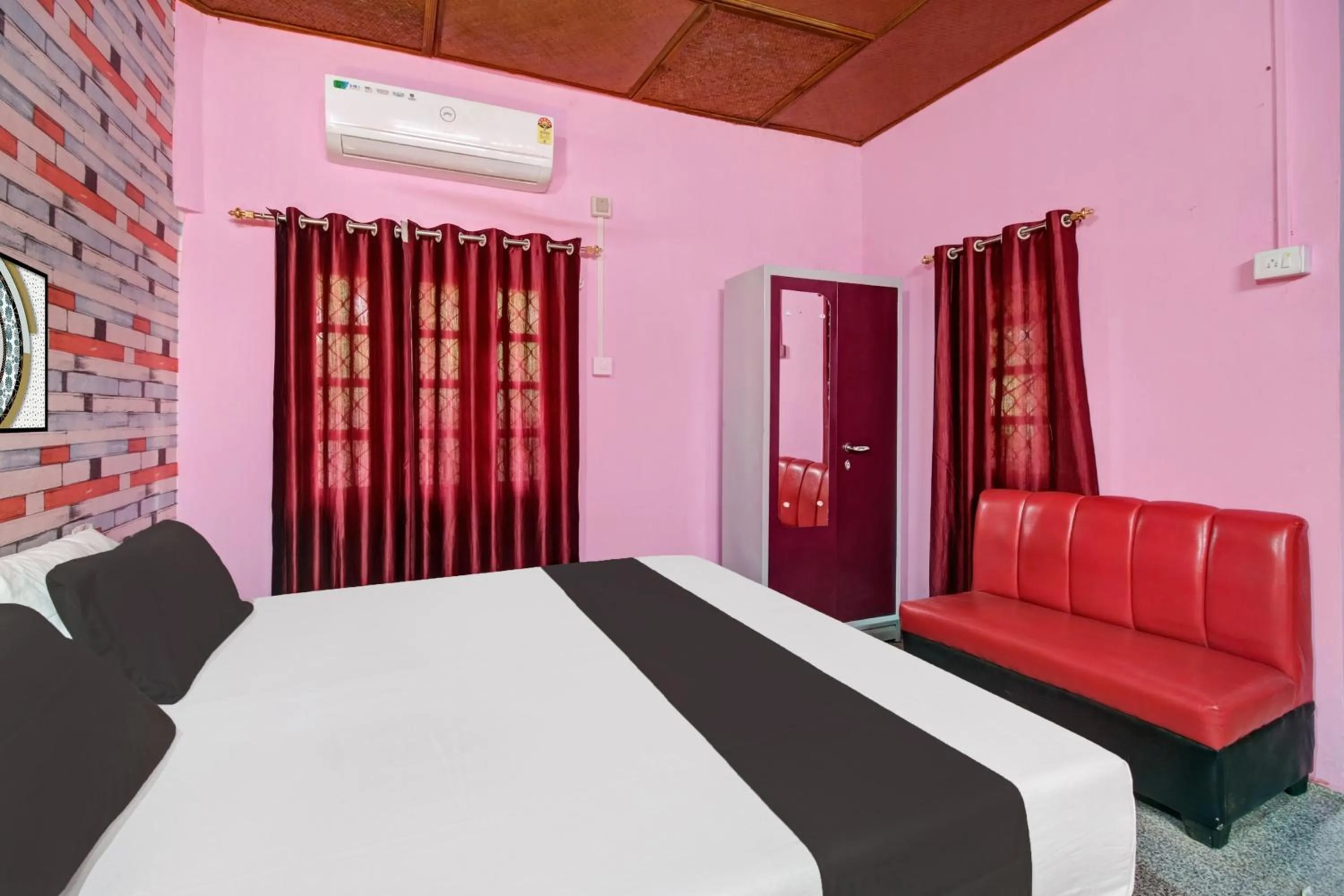 Bedroom, Bed in Hotel O Heritage Nest Resort Kazirnga