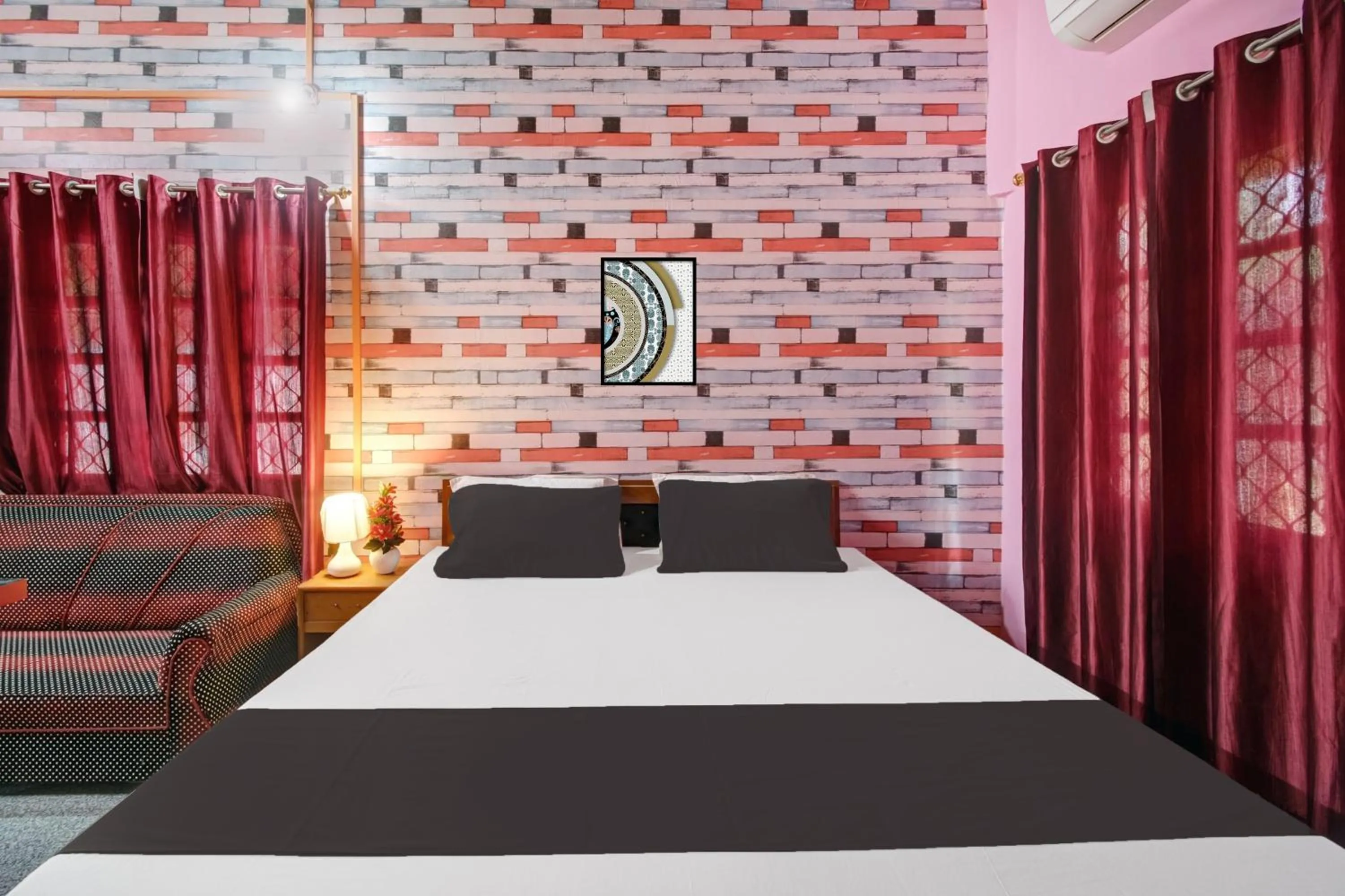 Bedroom, Bed in Hotel O Heritage Nest Resort Kazirnga