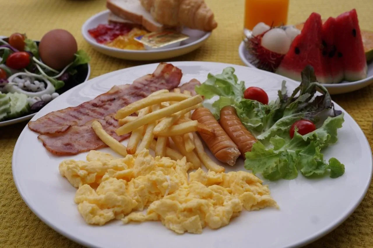 Breakfast in Baan Huenphen Boutique Hotel