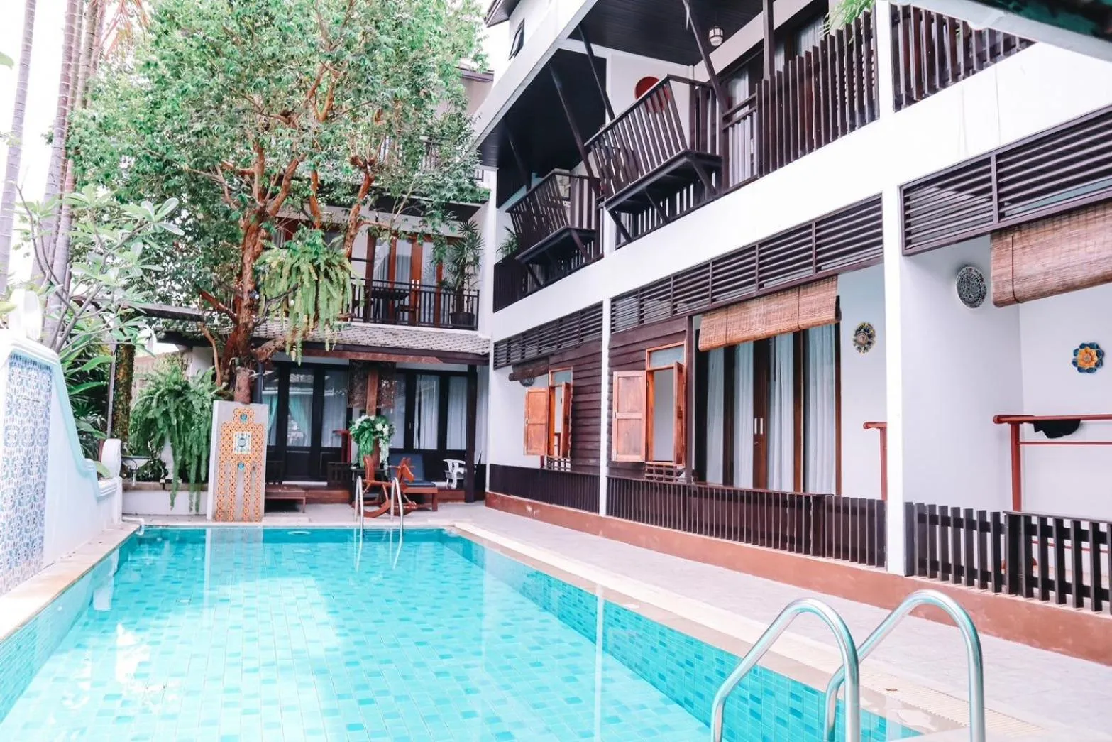 Property building in Baan Huenphen Boutique Hotel