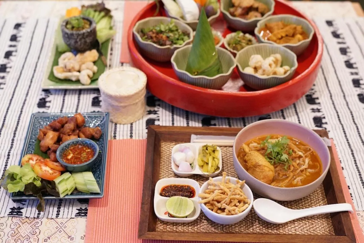 Restaurant/places to eat in Baan Huenphen Boutique Hotel