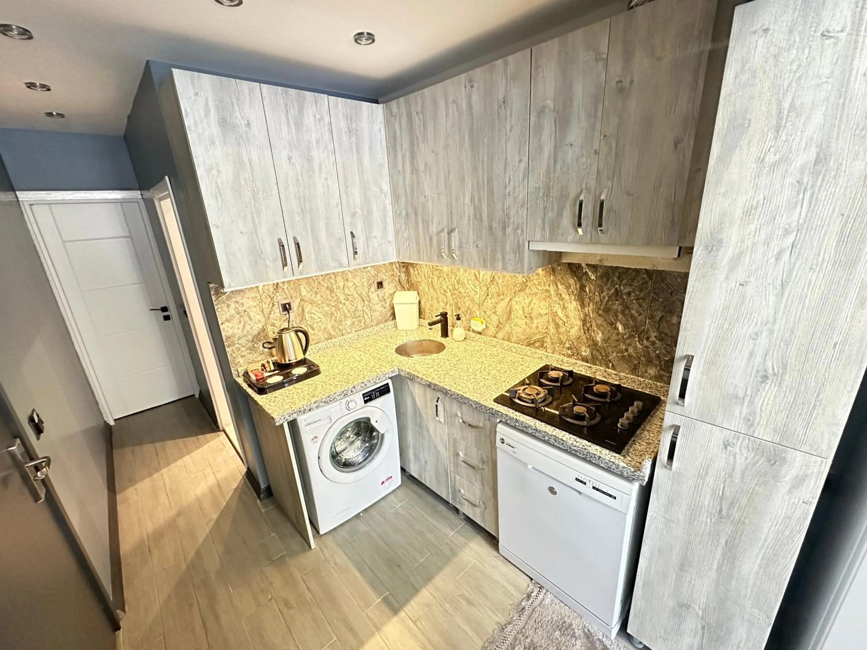 kitchen in Blue Moonrise Hotel