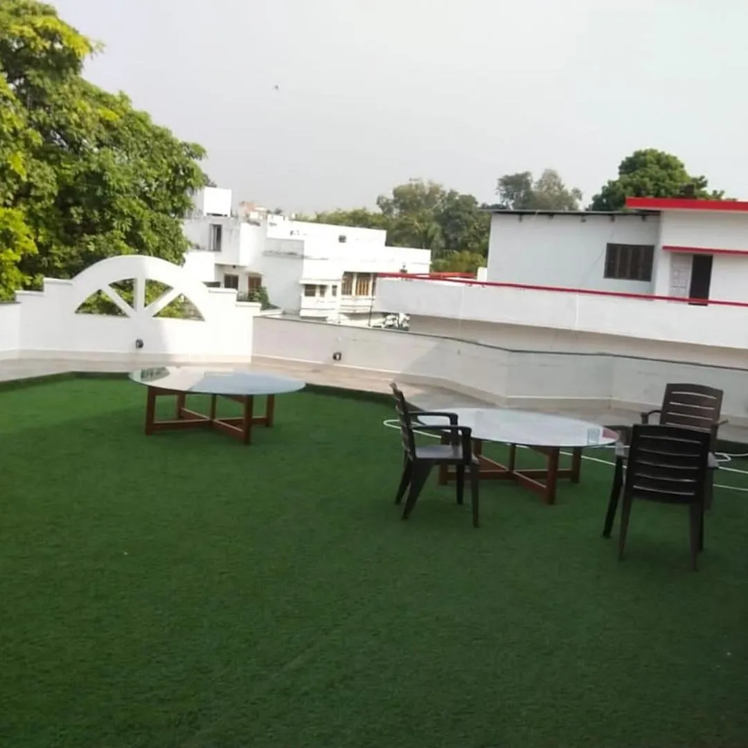 Mauji's Villa Hotel & Guest House