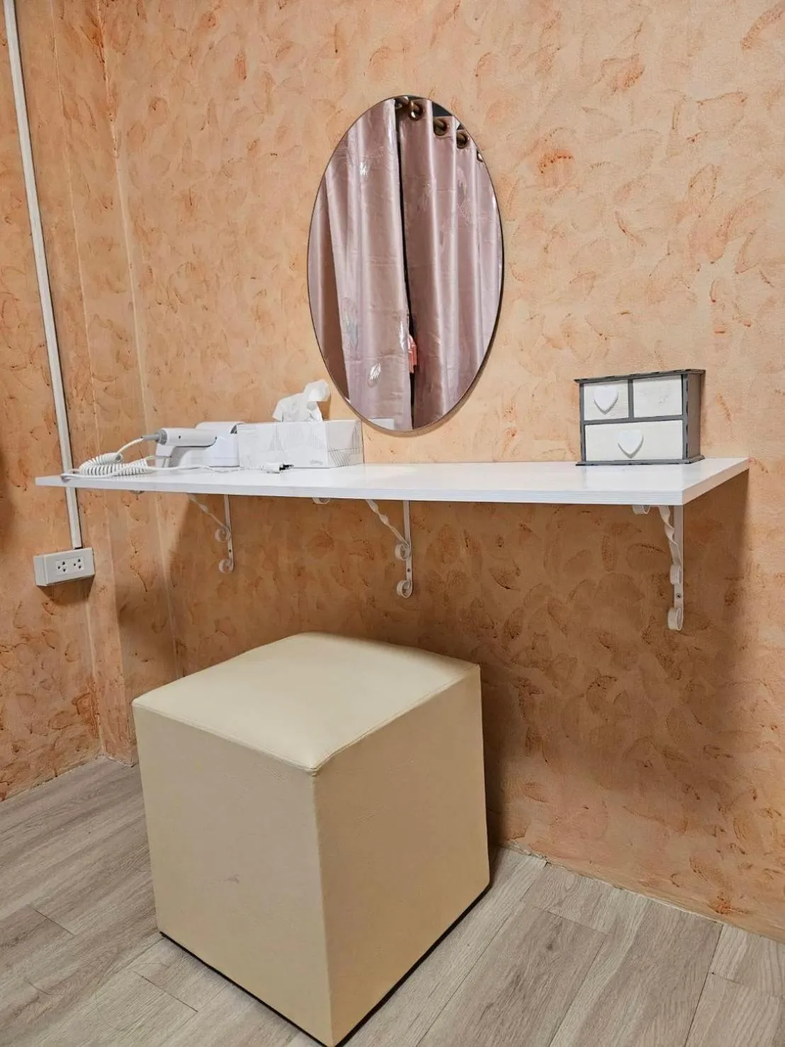 Area and facilities in Hommie by De-A-Ga