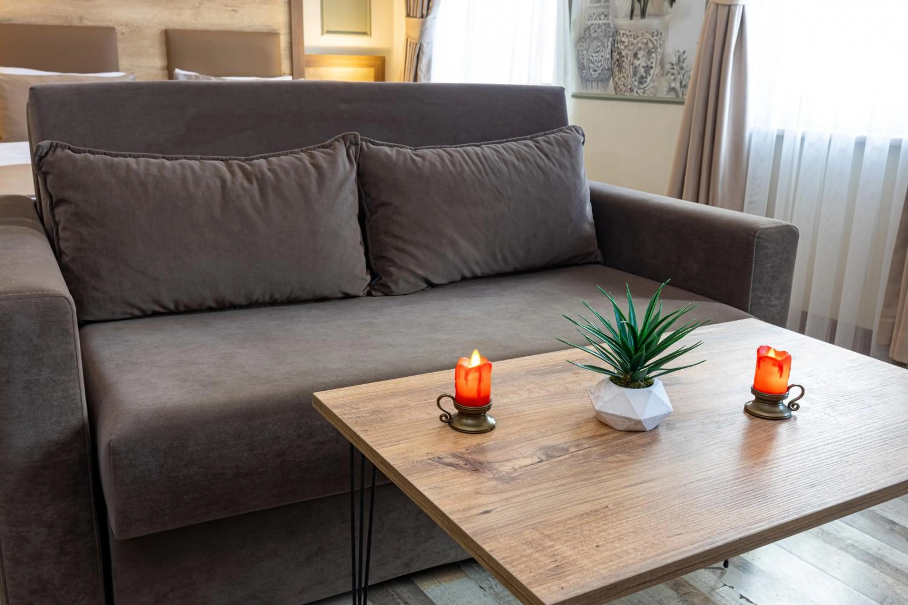 Seating area in LINNGA HOTEL & SUITE