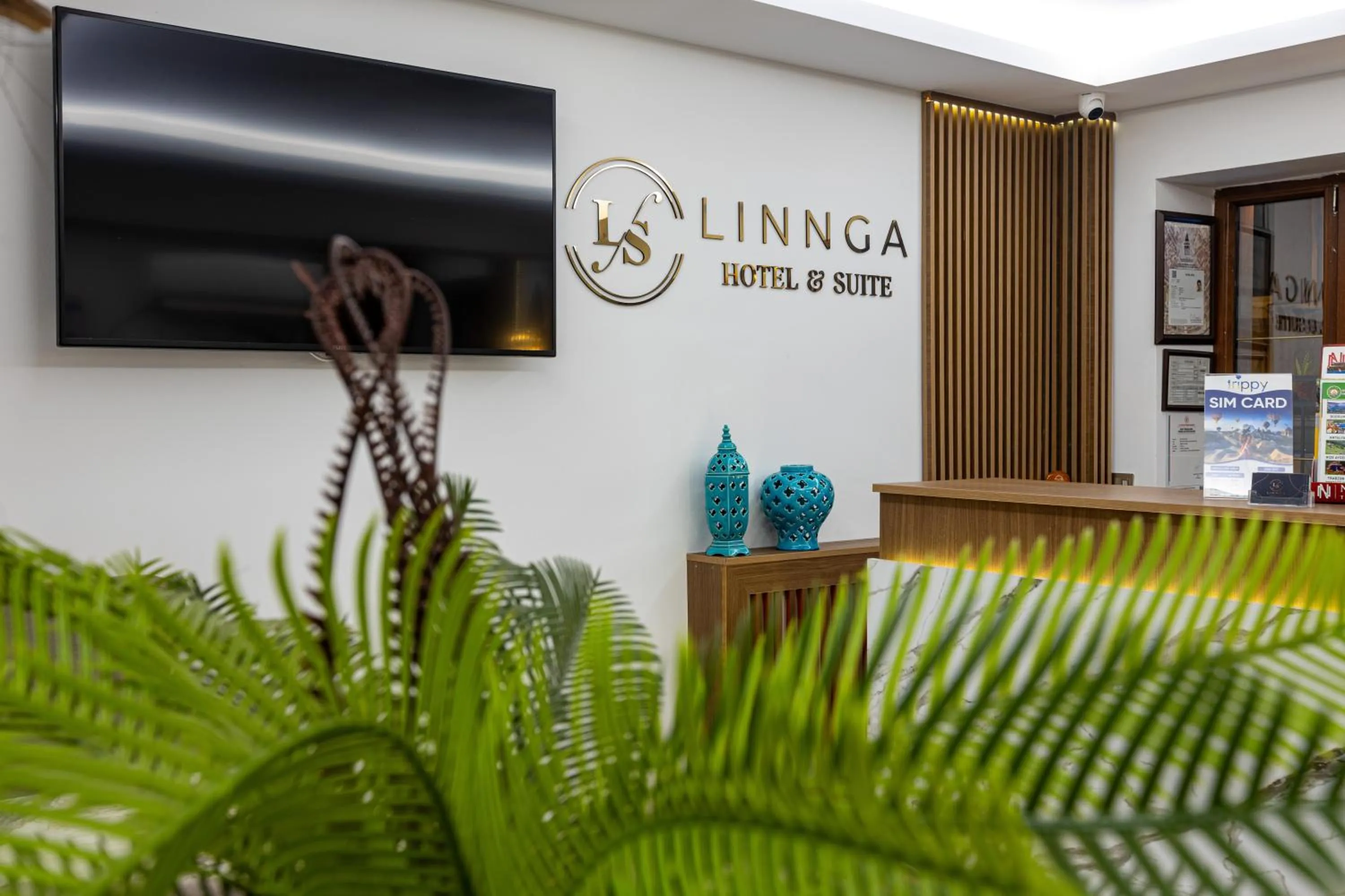 Lobby or reception in LINNGA HOTEL & SUITE